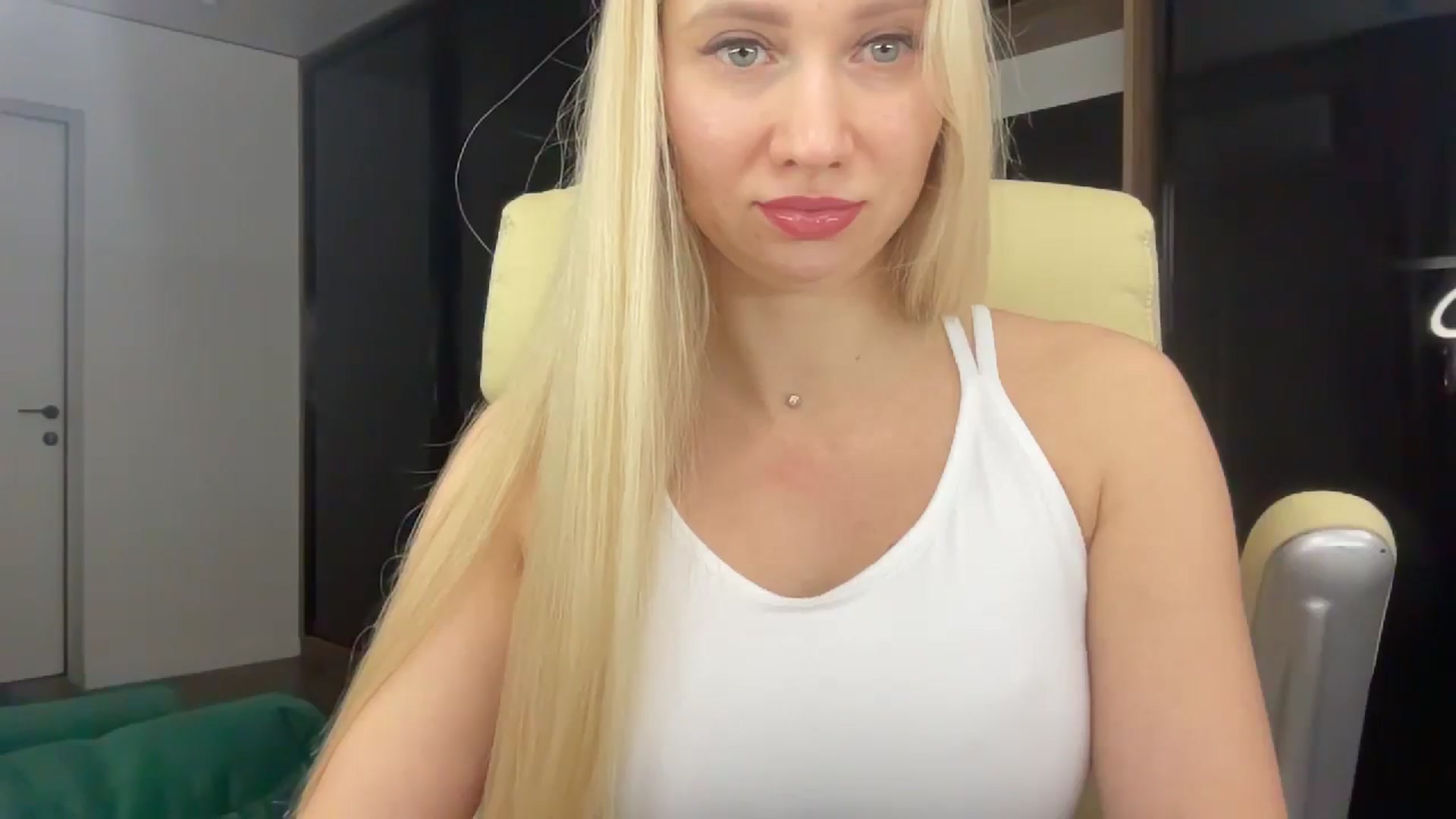 Gallery image thumbnail from Miss_Sylvia's myfreecams stream on, 02/01/2026, 21:24 image 2 of 20