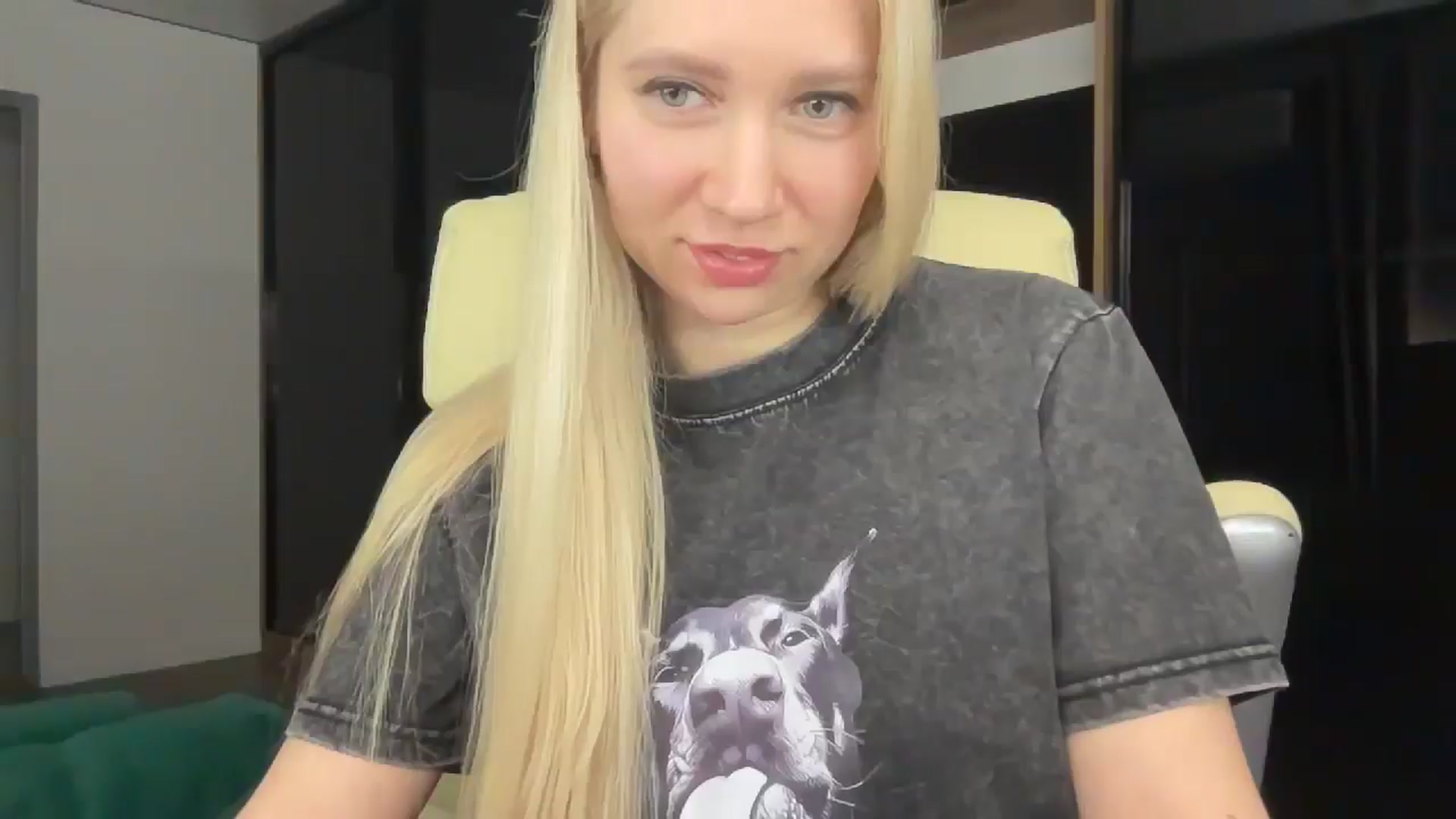 Gallery image thumbnail from Miss_Sylvia's myfreecams stream on, 02/03/2026, 19:49 image 7 of 20