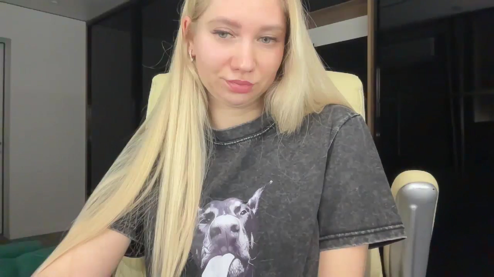 Gallery image thumbnail from Miss_Sylvia's myfreecams stream on, 02/03/2026, 19:49 image 18 of 20