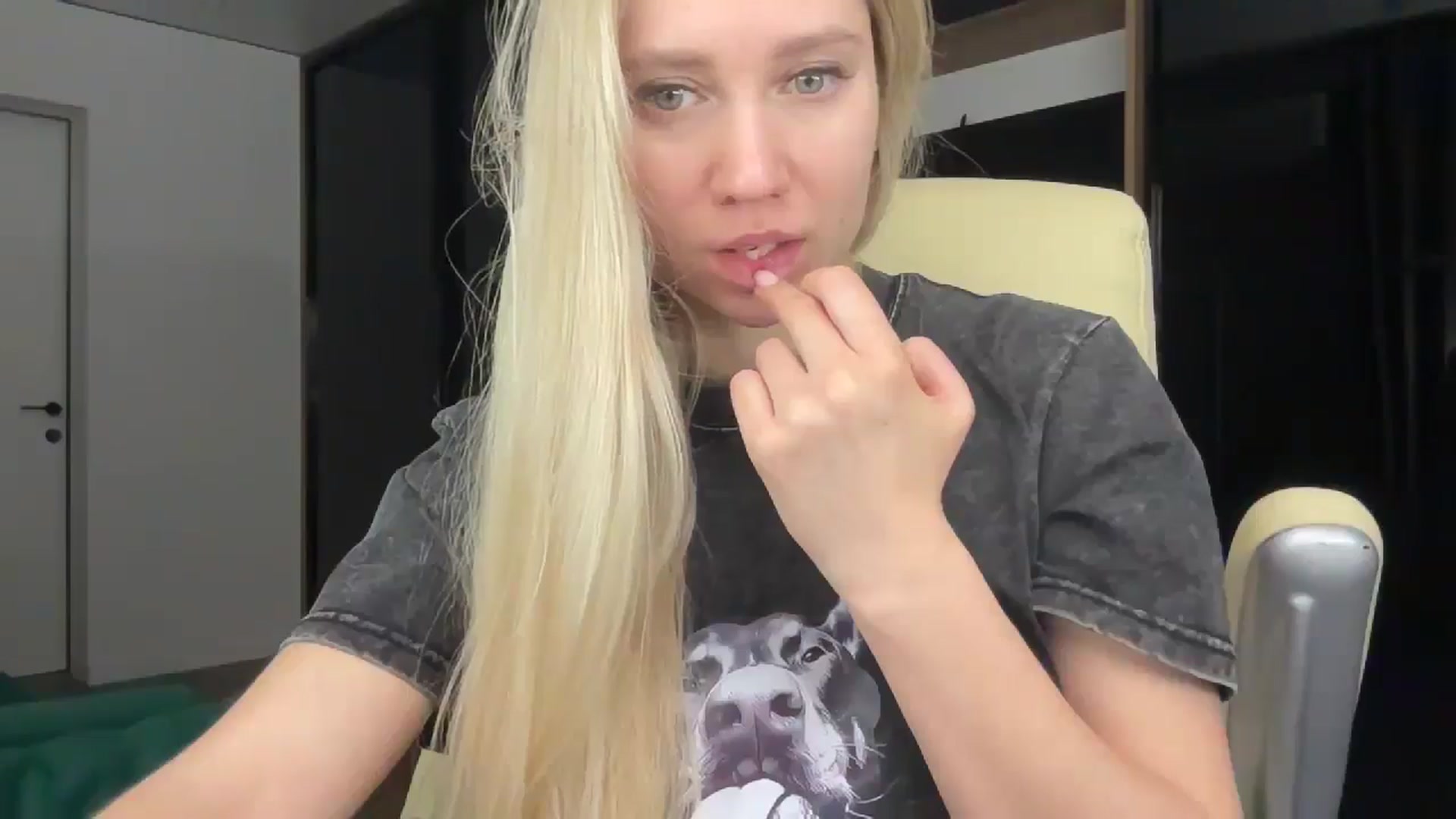 Gallery image thumbnail from Miss_Sylvia's myfreecams stream on, 02/03/2026, 21:58 image 8 of 20