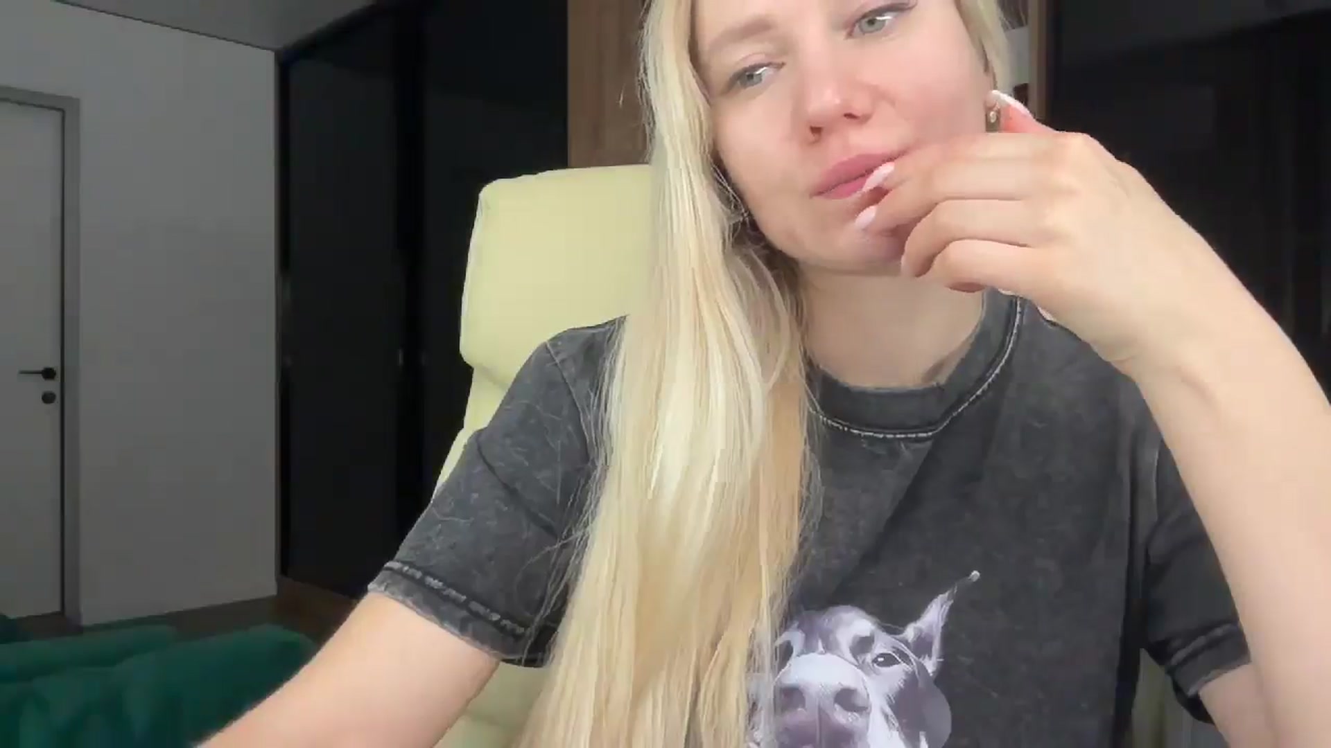 Gallery image thumbnail from Miss_Sylvia's myfreecams stream on, 02/03/2026, 21:58 image 4 of 20