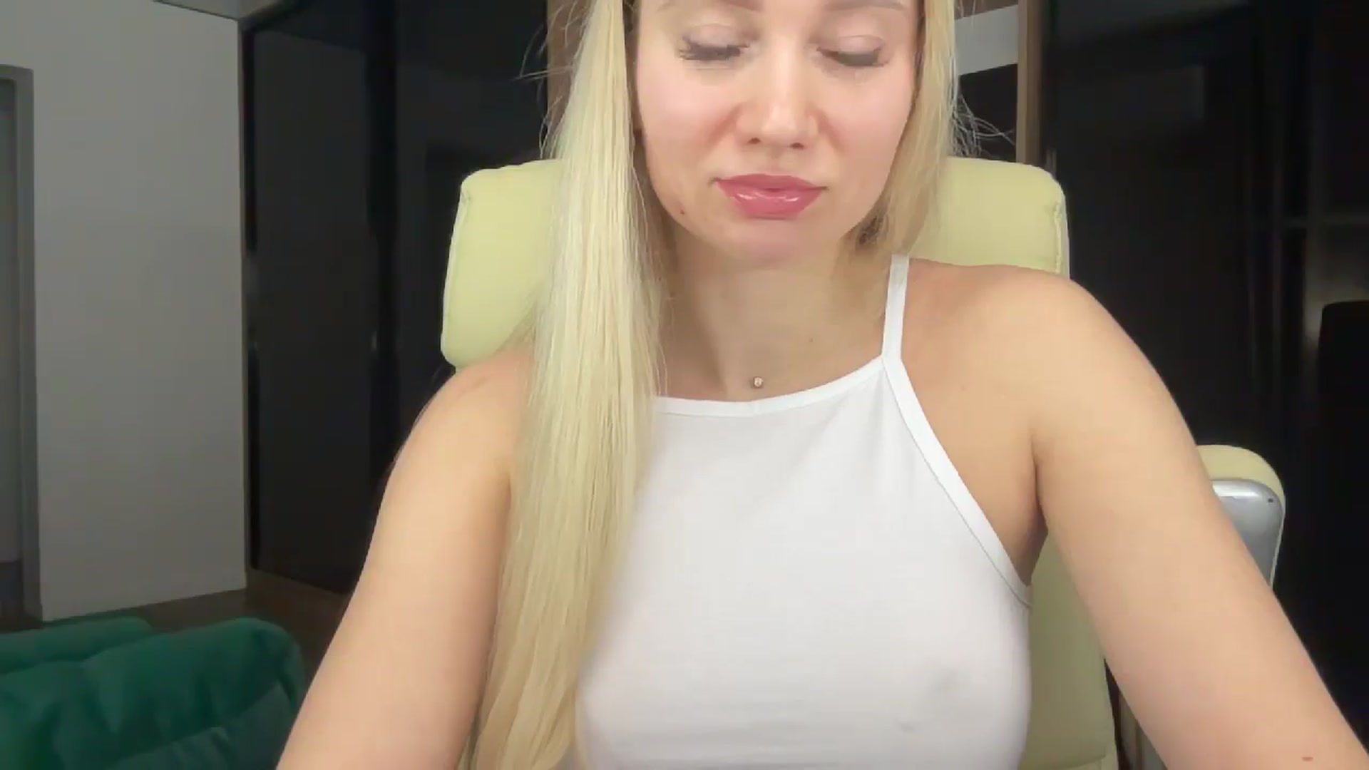 Gallery image thumbnail from Miss_Sylvia's myfreecams stream on, 02/04/2026, 18:42 image 4 of 20