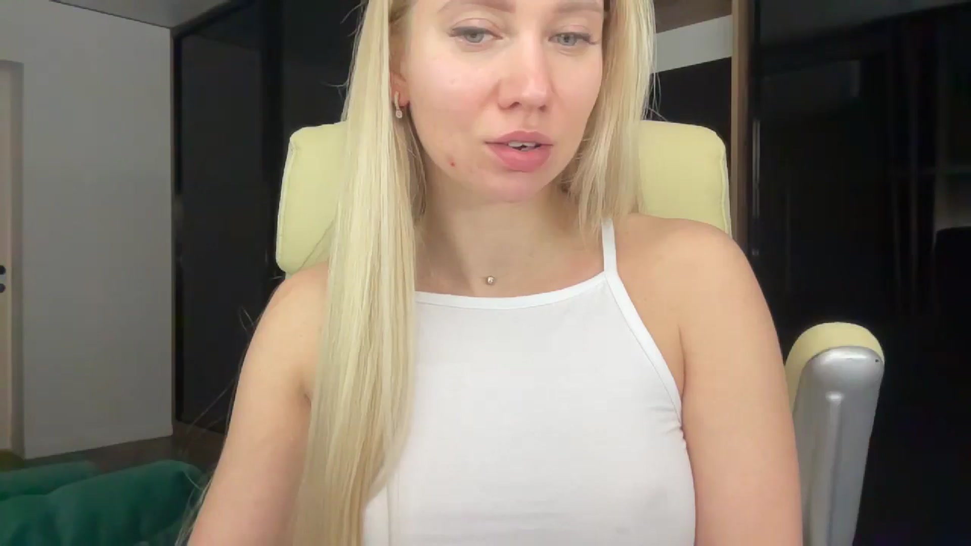 Gallery image thumbnail from Miss_Sylvia's myfreecams stream on, 02/04/2026, 21:46 image 18 of 20