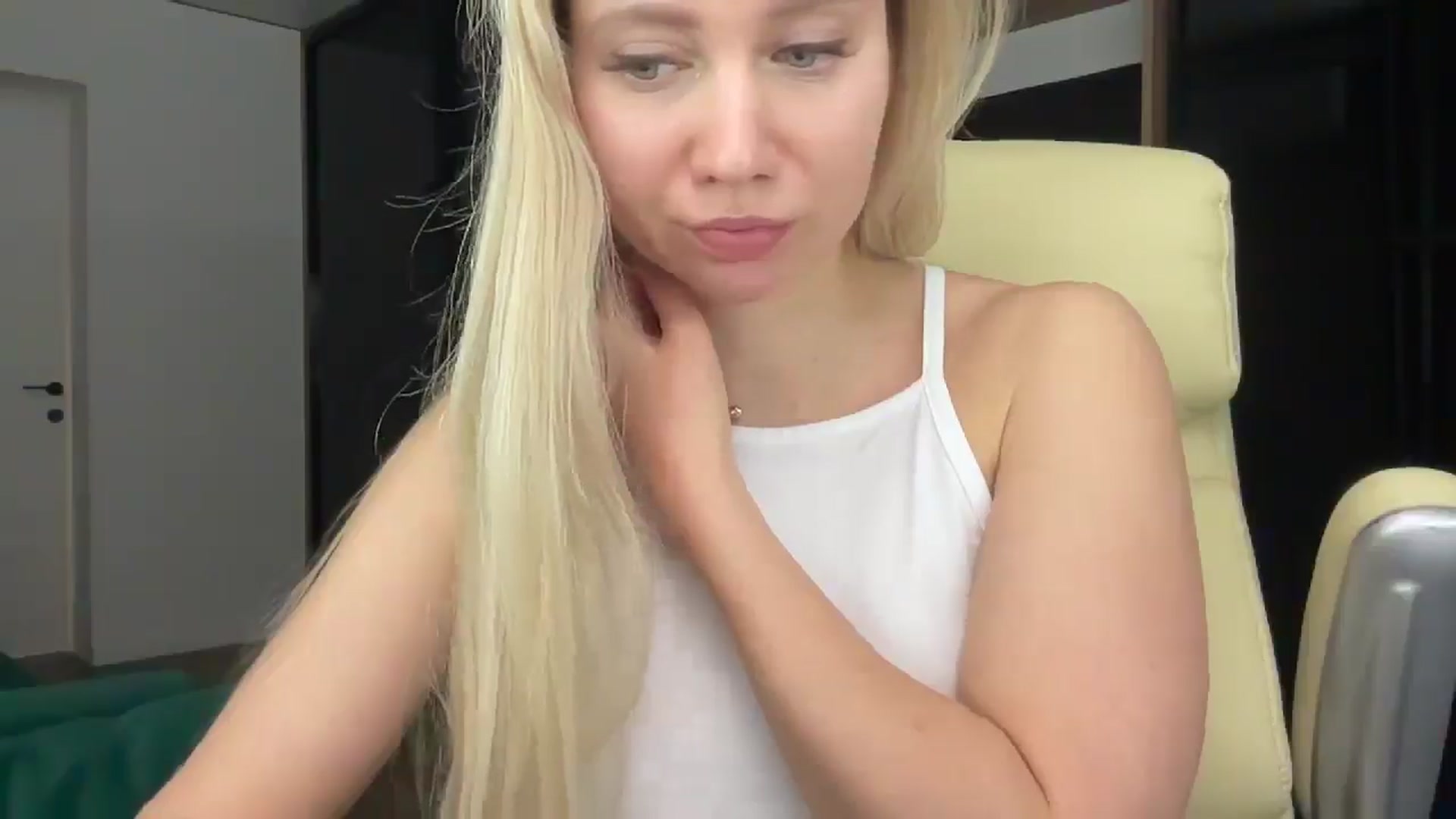 Gallery image thumbnail from Miss_Sylvia's myfreecams stream on, 02/04/2026, 22:24 image 18 of 20