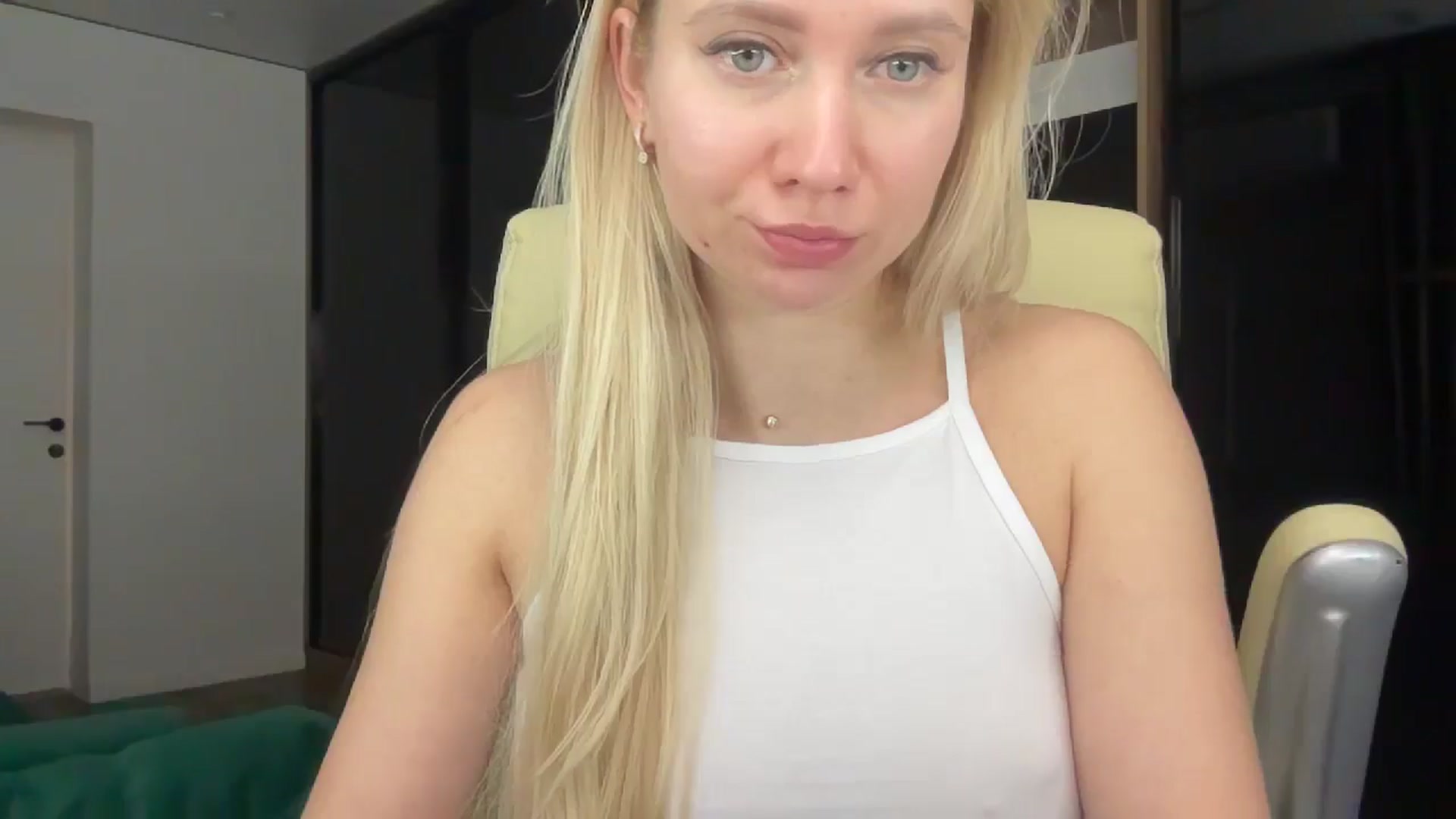 Gallery image thumbnail from Miss_Sylvia's myfreecams stream on, 02/04/2026, 22:24 image 14 of 20