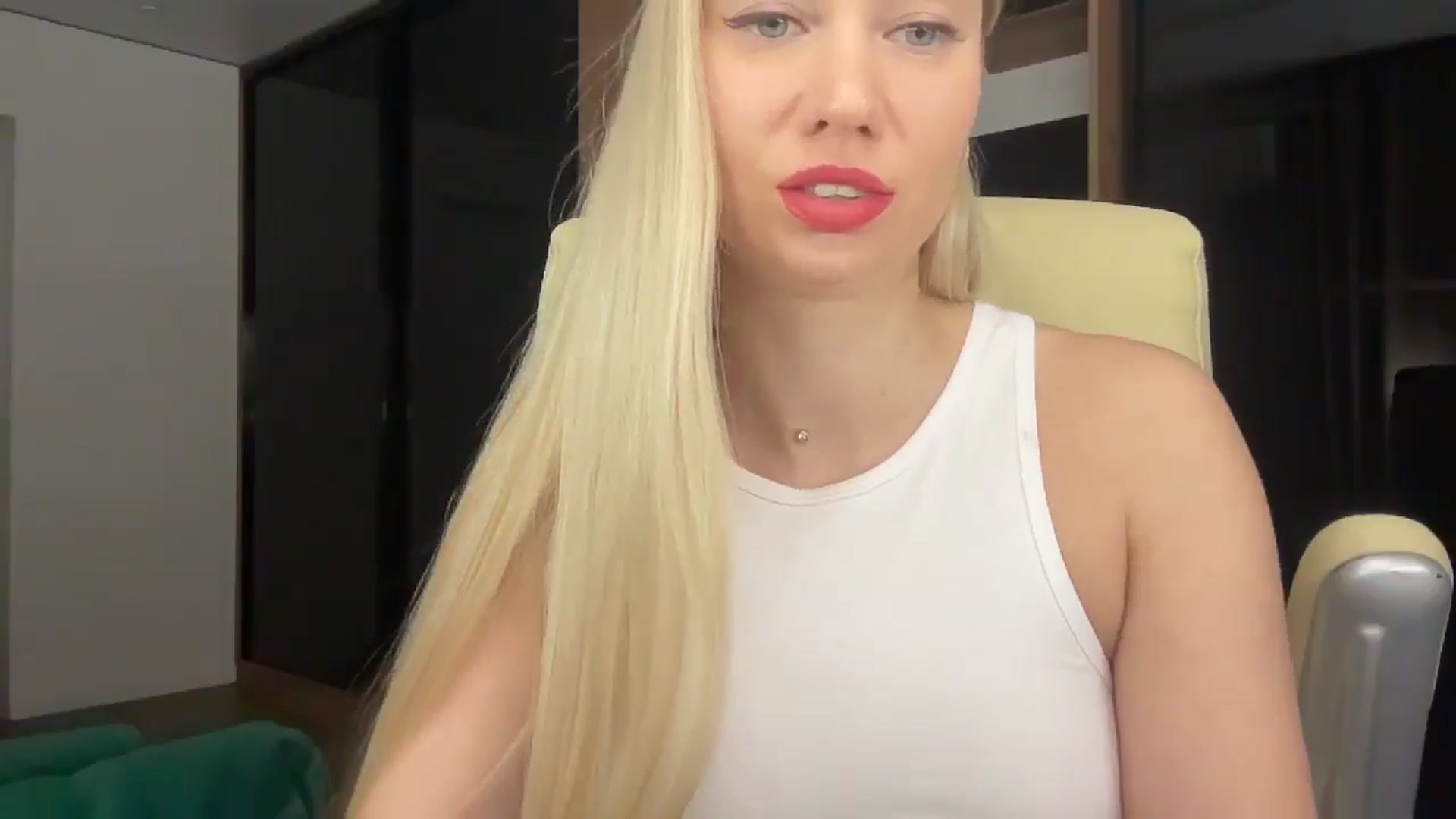 Gallery image thumbnail from Miss_Sylvia's myfreecams stream on, 02/05/2026, 18:49 image 15 of 20
