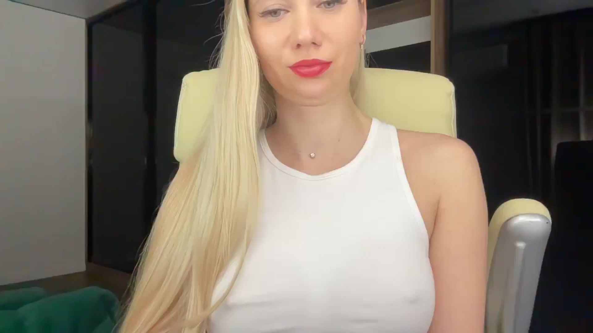 Gallery image thumbnail from Miss_Sylvia's myfreecams stream on, 02/05/2026, 21:16 image 5 of 20