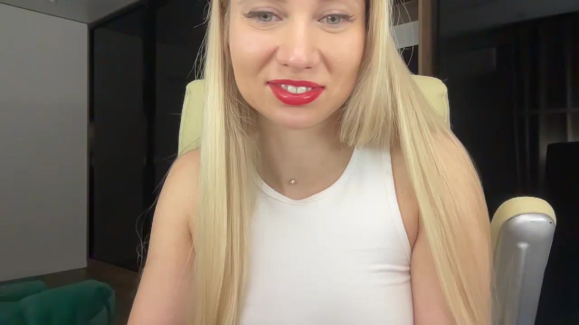 Gallery image thumbnail from Miss_Sylvia's myfreecams stream on, 02/05/2026, 22:59 image 13 of 20