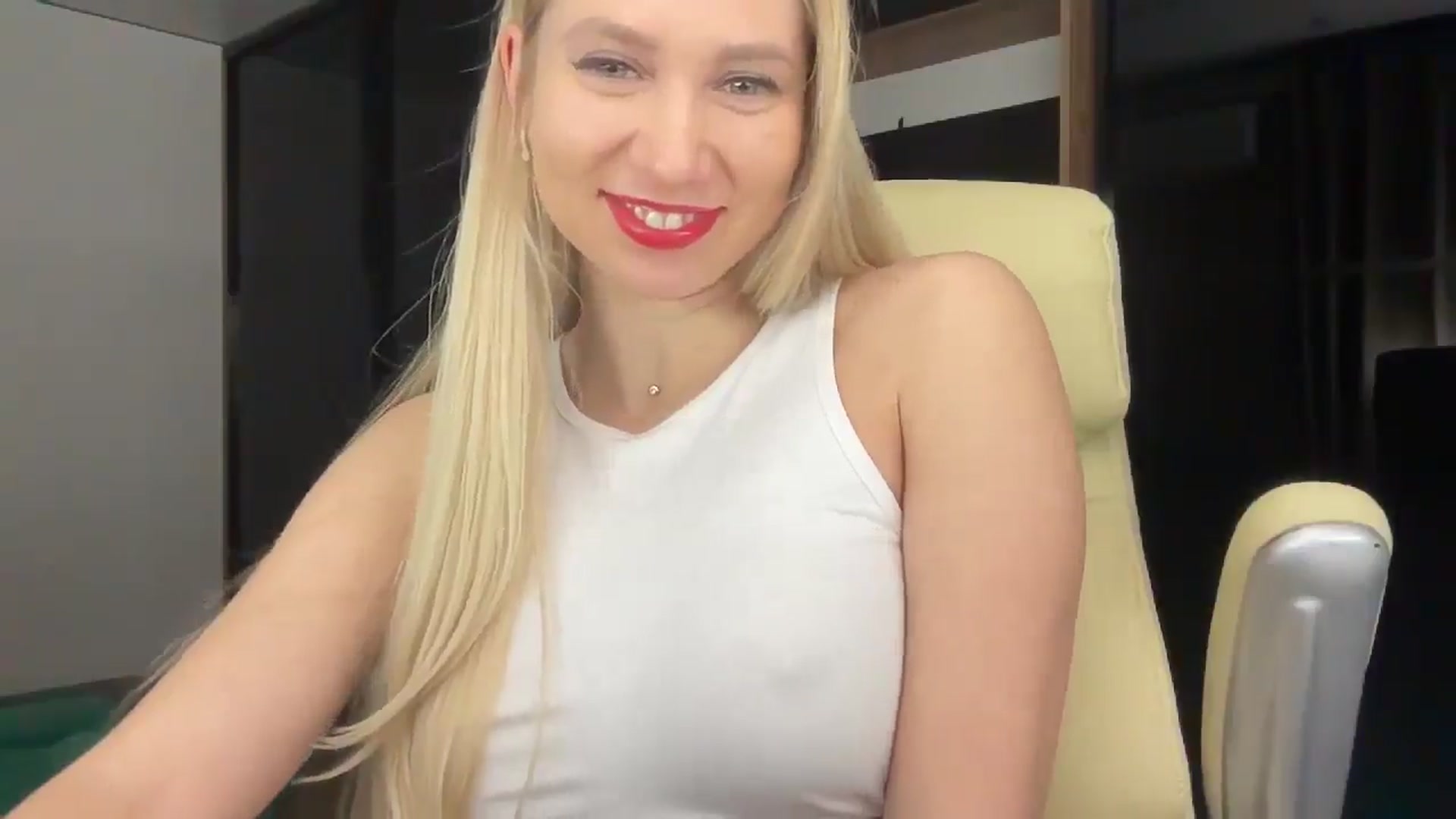 Gallery image thumbnail from Miss_Sylvia's myfreecams stream on, 02/05/2026, 22:59 image 6 of 20