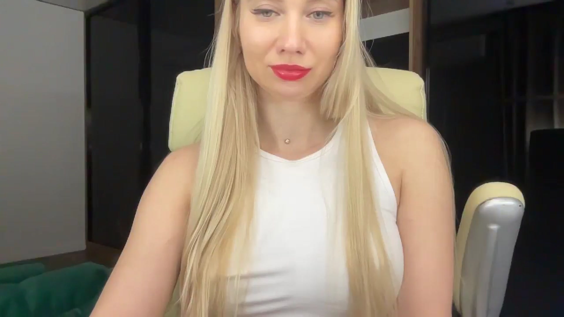 Gallery image thumbnail from Miss_Sylvia's myfreecams stream on, 02/05/2026, 22:59 image 14 of 20