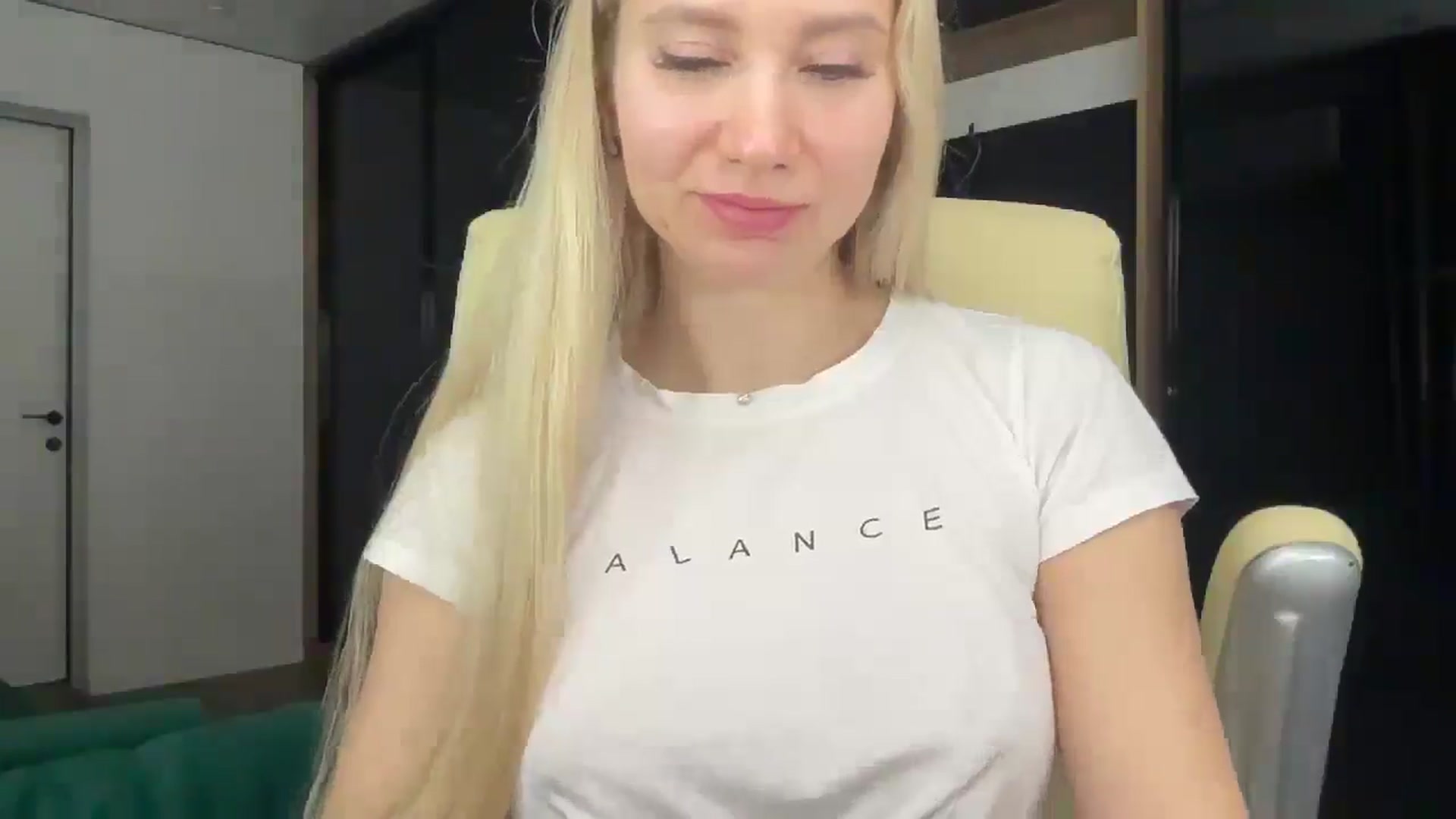Gallery image thumbnail from Miss_Sylvia's myfreecams stream on, 02/06/2026, 20:31 image 16 of 20