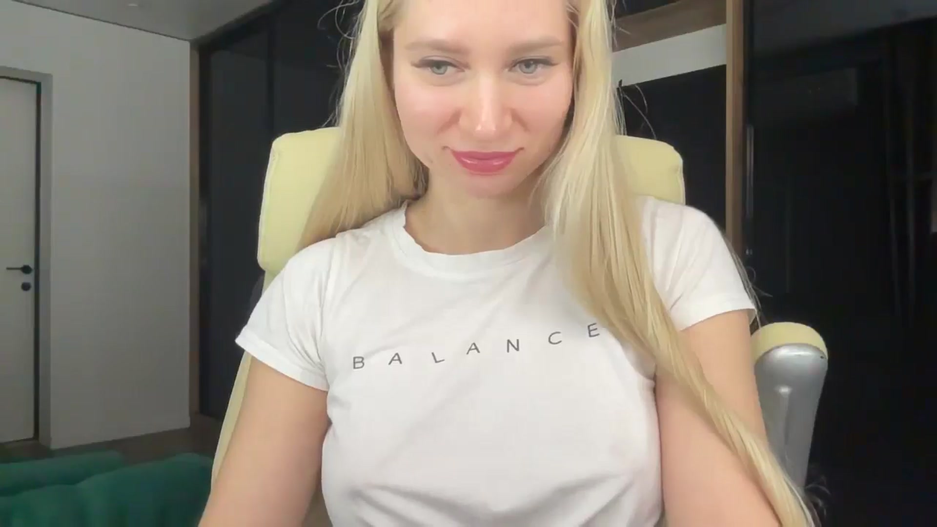 Gallery image thumbnail from Miss_Sylvia's myfreecams stream on, 02/06/2026, 20:31 image 19 of 20
