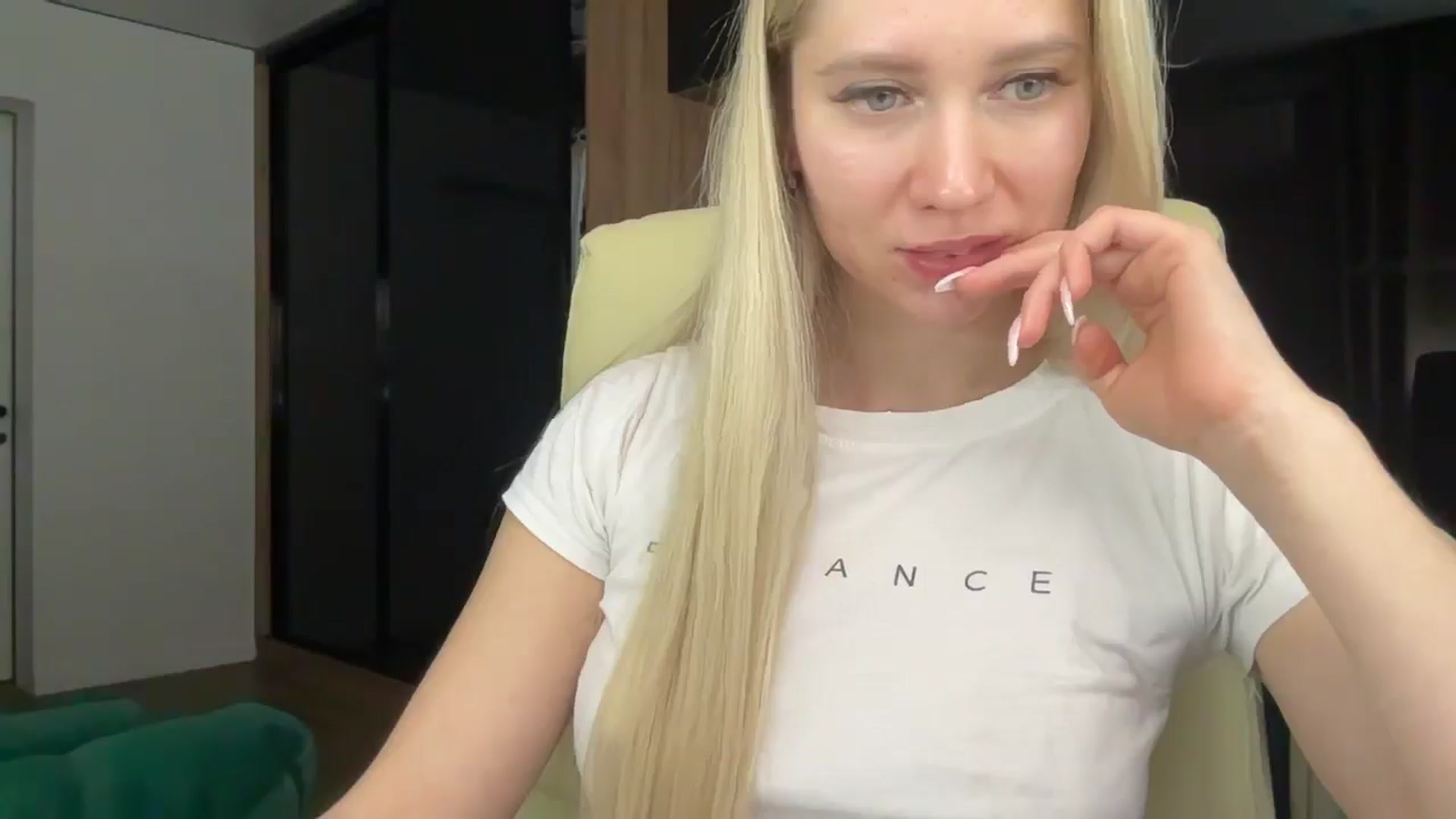 Gallery image thumbnail from Miss_Sylvia's myfreecams stream on, 02/06/2026, 21:55 image 18 of 20