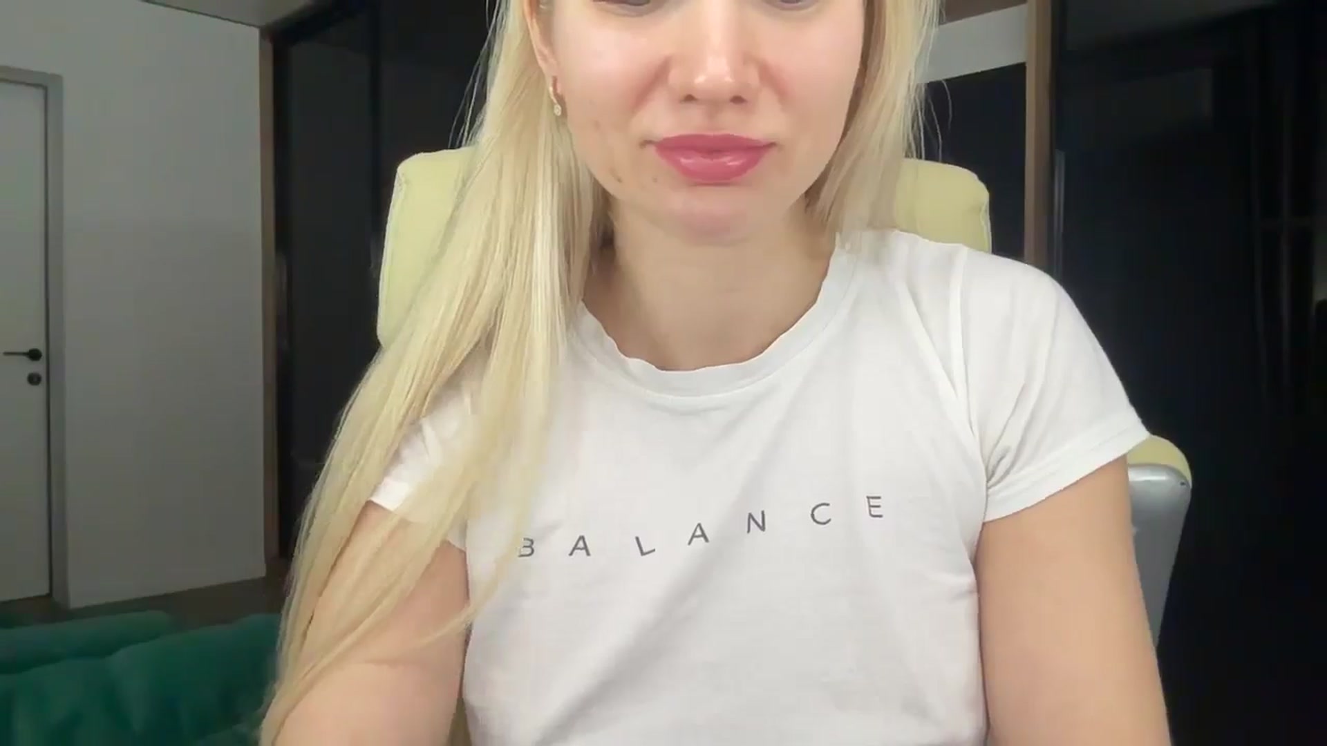 Gallery image thumbnail from Miss_Sylvia's myfreecams stream on, 02/06/2026, 21:55 image 3 of 20