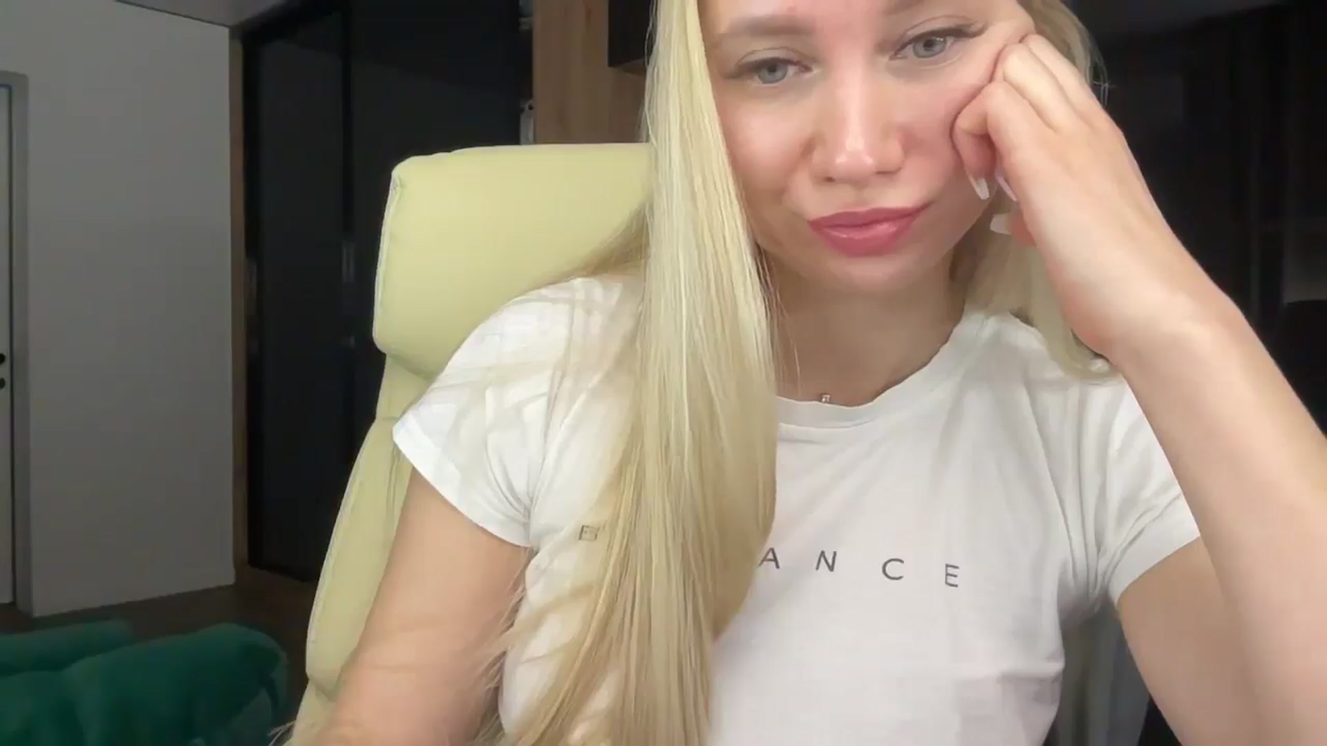 Gallery image thumbnail from Miss_Sylvia's myfreecams stream on, 02/06/2026, 21:55 image 13 of 20