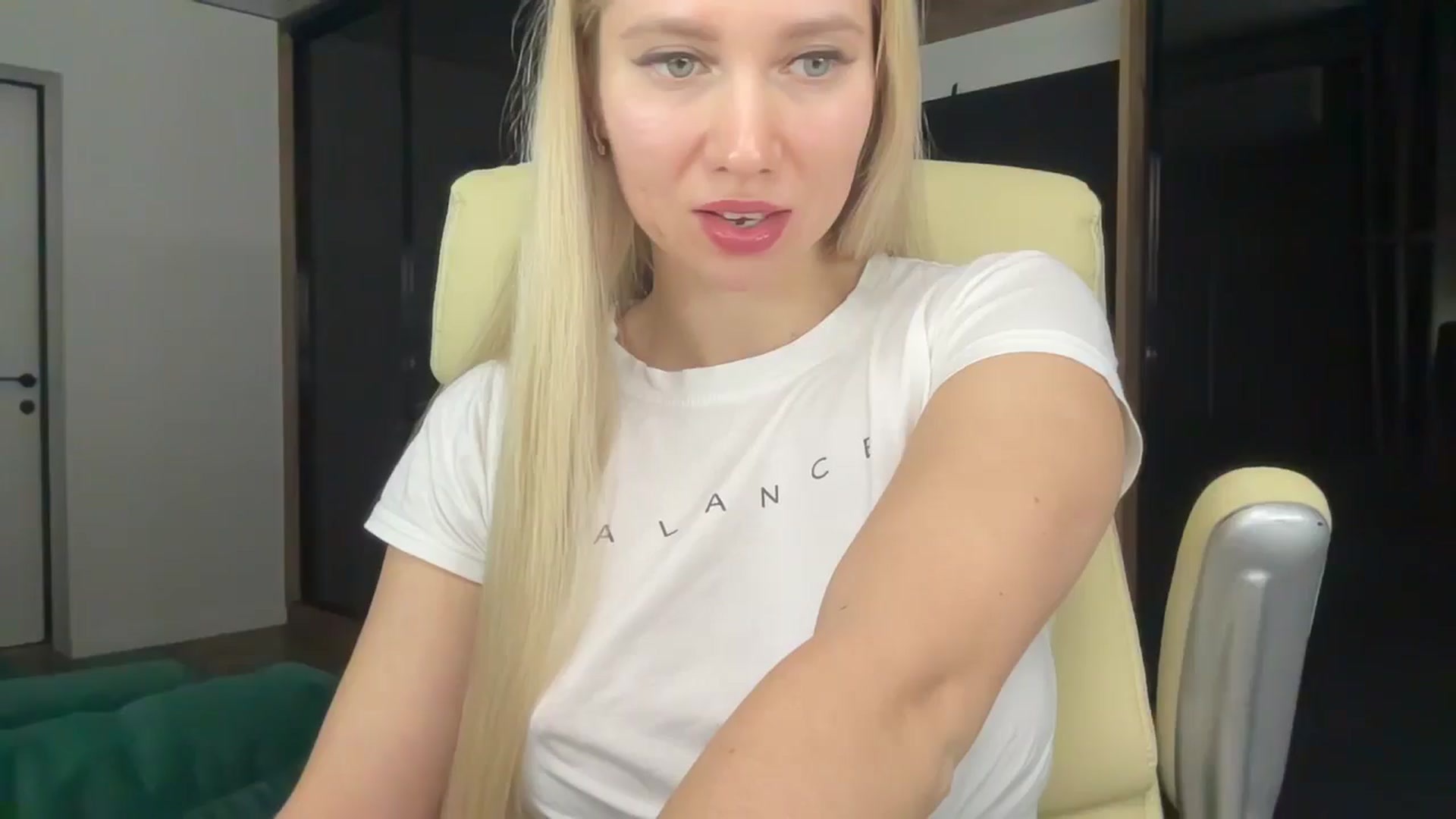 Gallery image thumbnail from Miss_Sylvia's myfreecams stream on, 02/06/2026, 21:55 image 1 of 20