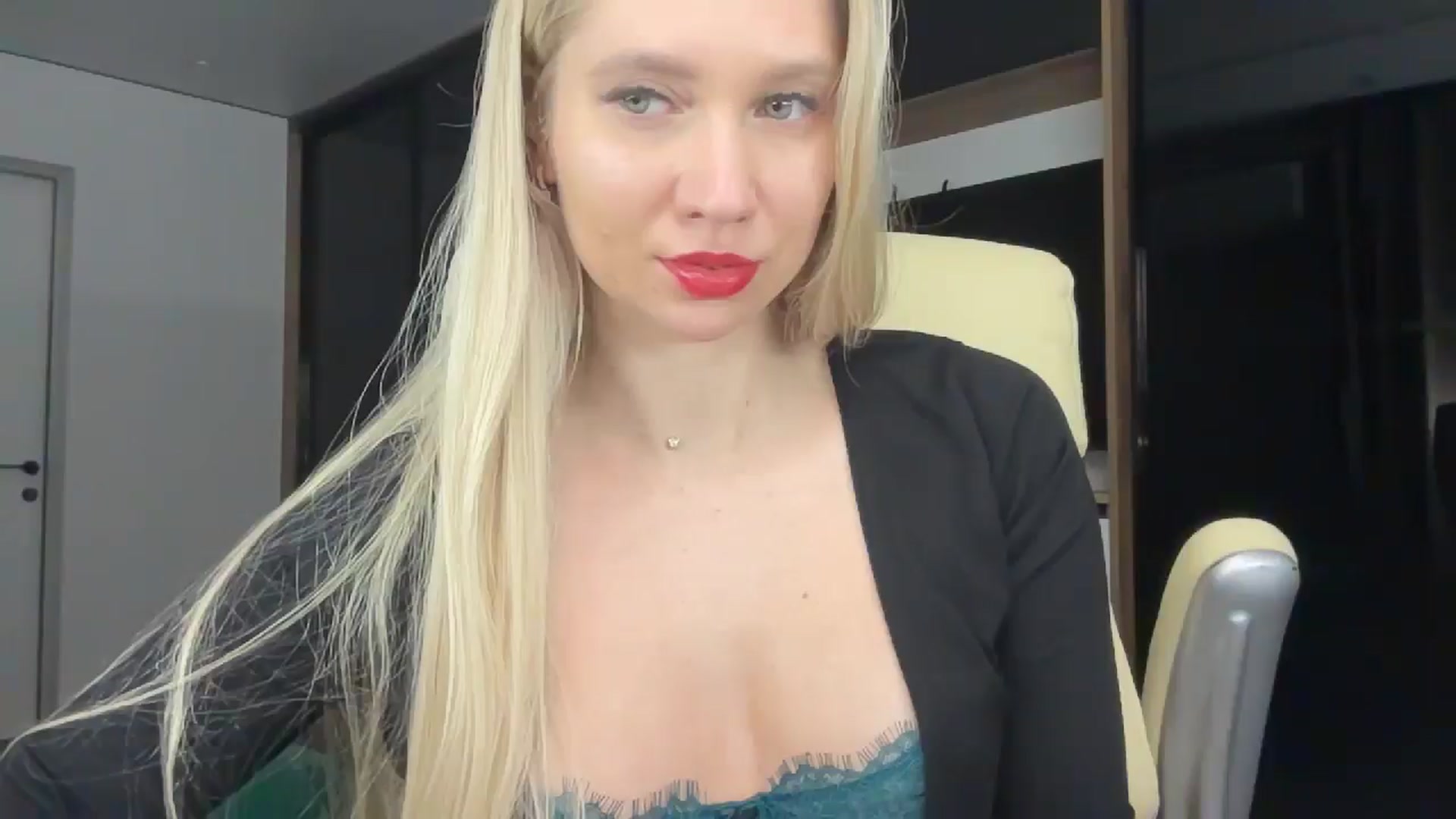 Gallery image thumbnail from Miss_Sylvia's myfreecams stream on, 02/07/2026, 22:44 image 4 of 20