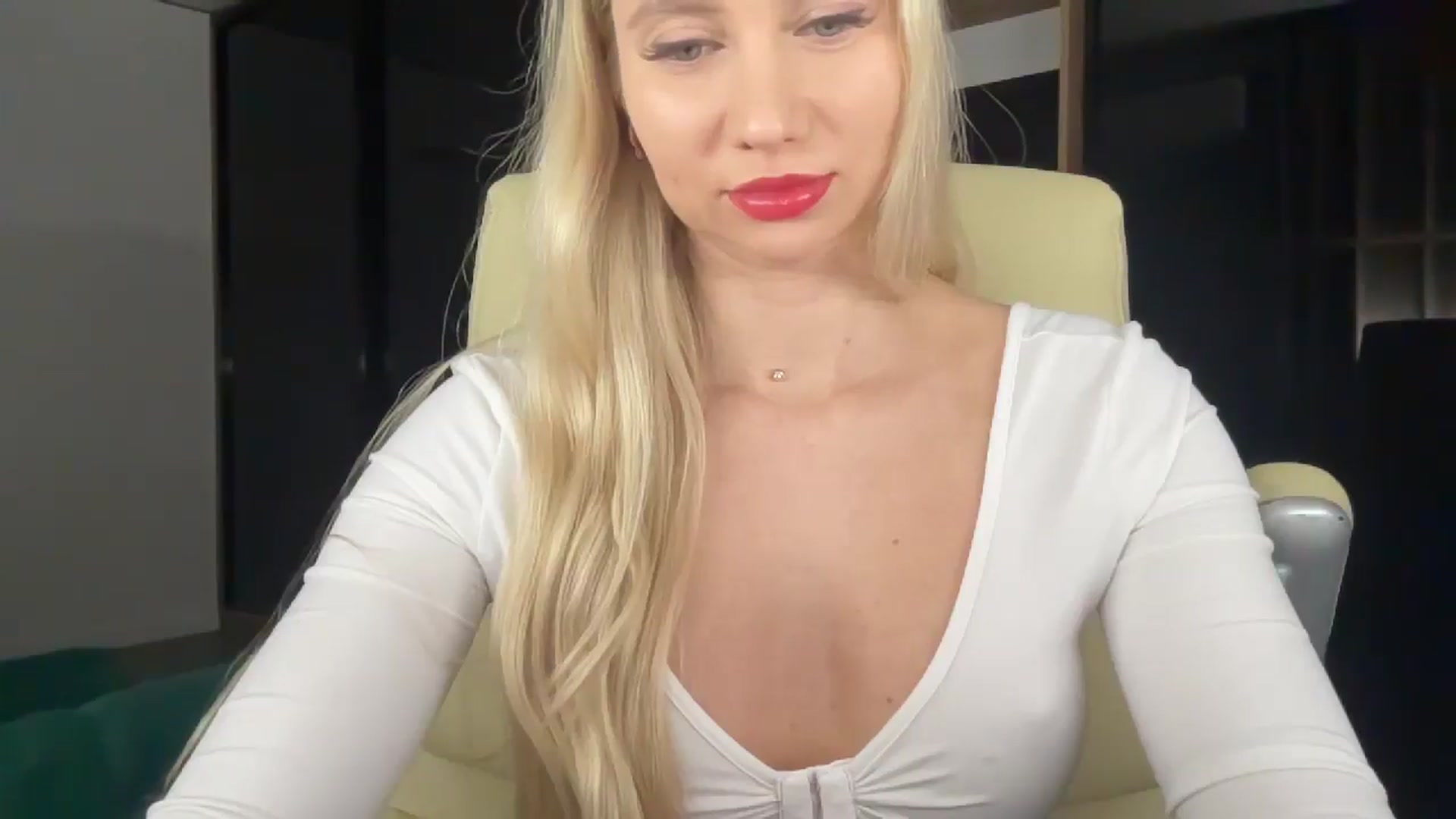 Gallery image thumbnail from Miss_Sylvia's myfreecams stream on, 02/10/2026, 18:46 image 7 of 20