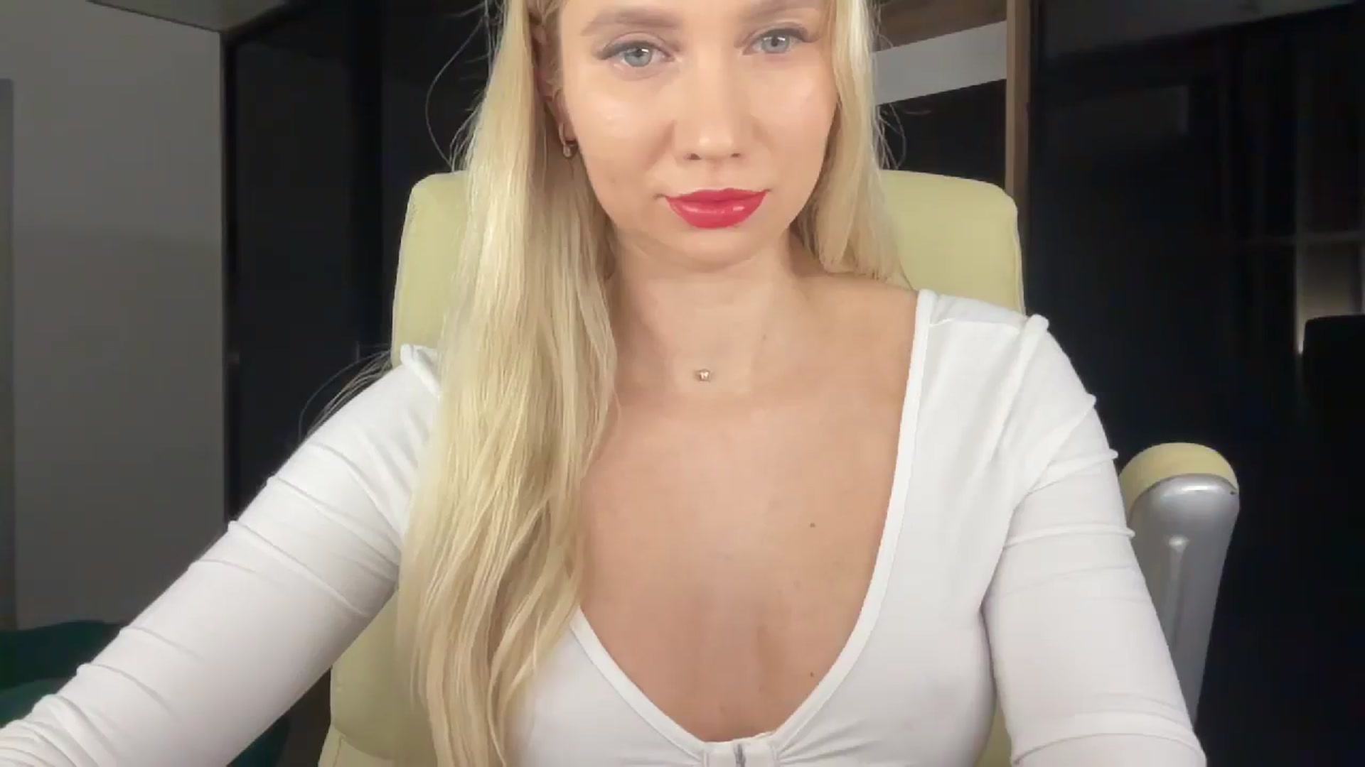 Gallery image thumbnail from Miss_Sylvia's myfreecams stream on, 02/10/2026, 18:46 image 13 of 20
