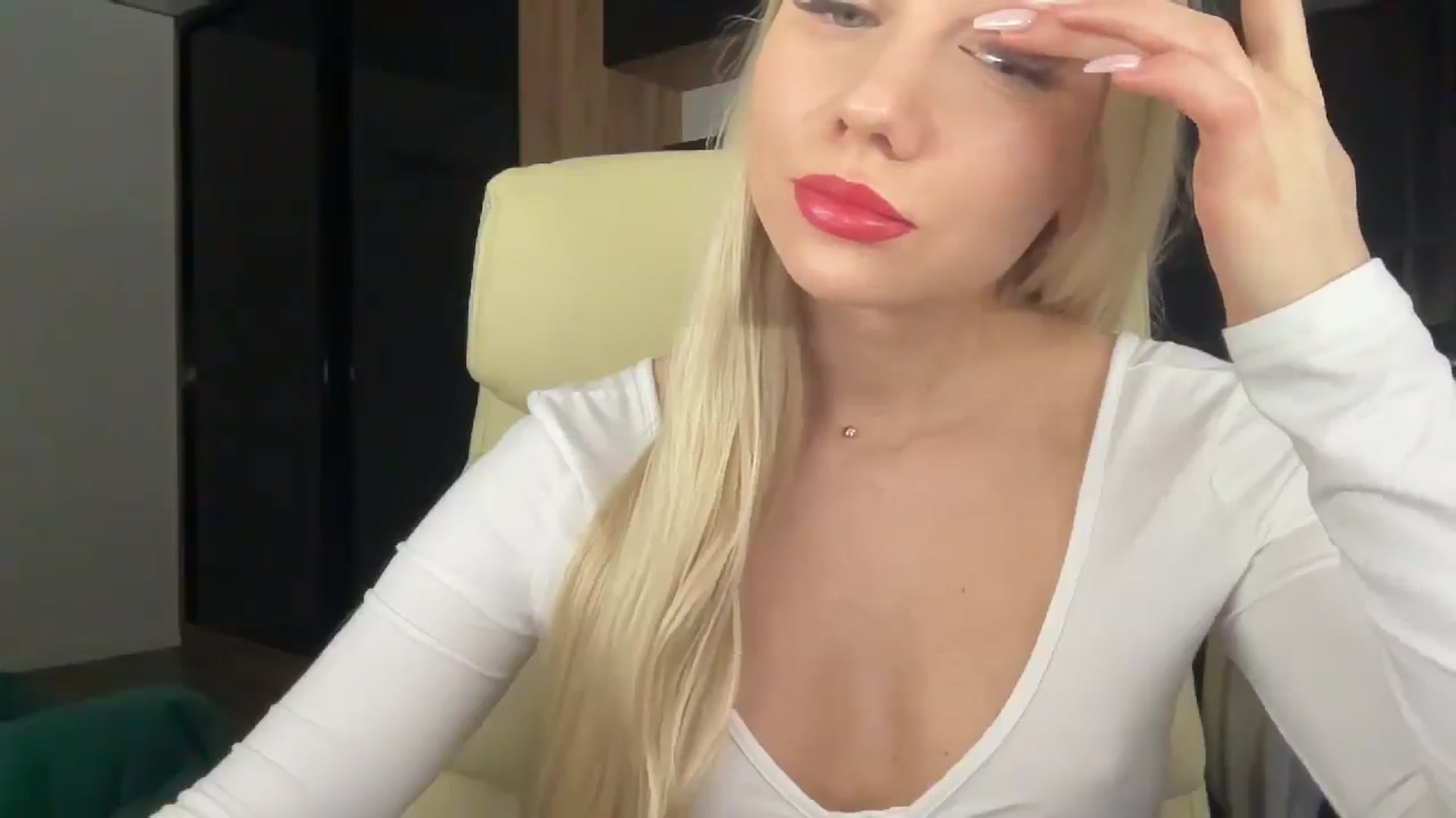 Gallery image thumbnail from Miss_Sylvia's myfreecams stream on, 02/10/2026, 20:09 image 5 of 20