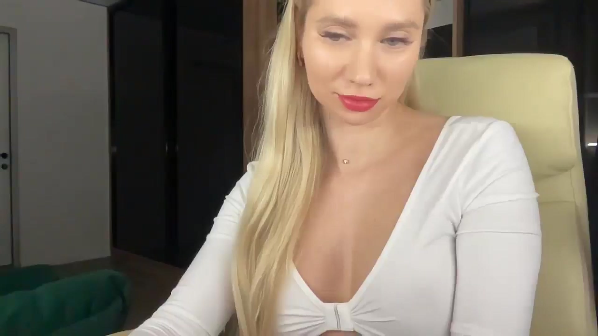 Gallery image thumbnail from Miss_Sylvia's myfreecams stream on, 02/10/2026, 20:09 image 10 of 20