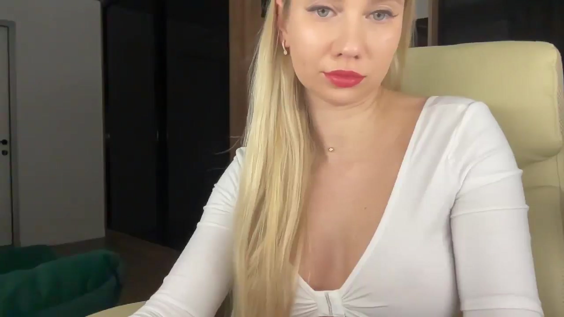Gallery image thumbnail from Miss_Sylvia's myfreecams stream on, 02/10/2026, 20:09 image 9 of 20