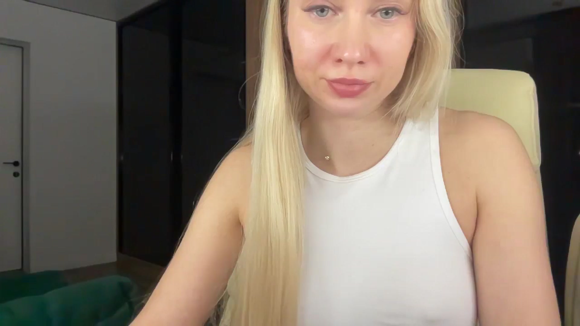 Gallery image thumbnail from Miss_Sylvia's myfreecams stream on, 02/14/2026, 19:27 image 17 of 20