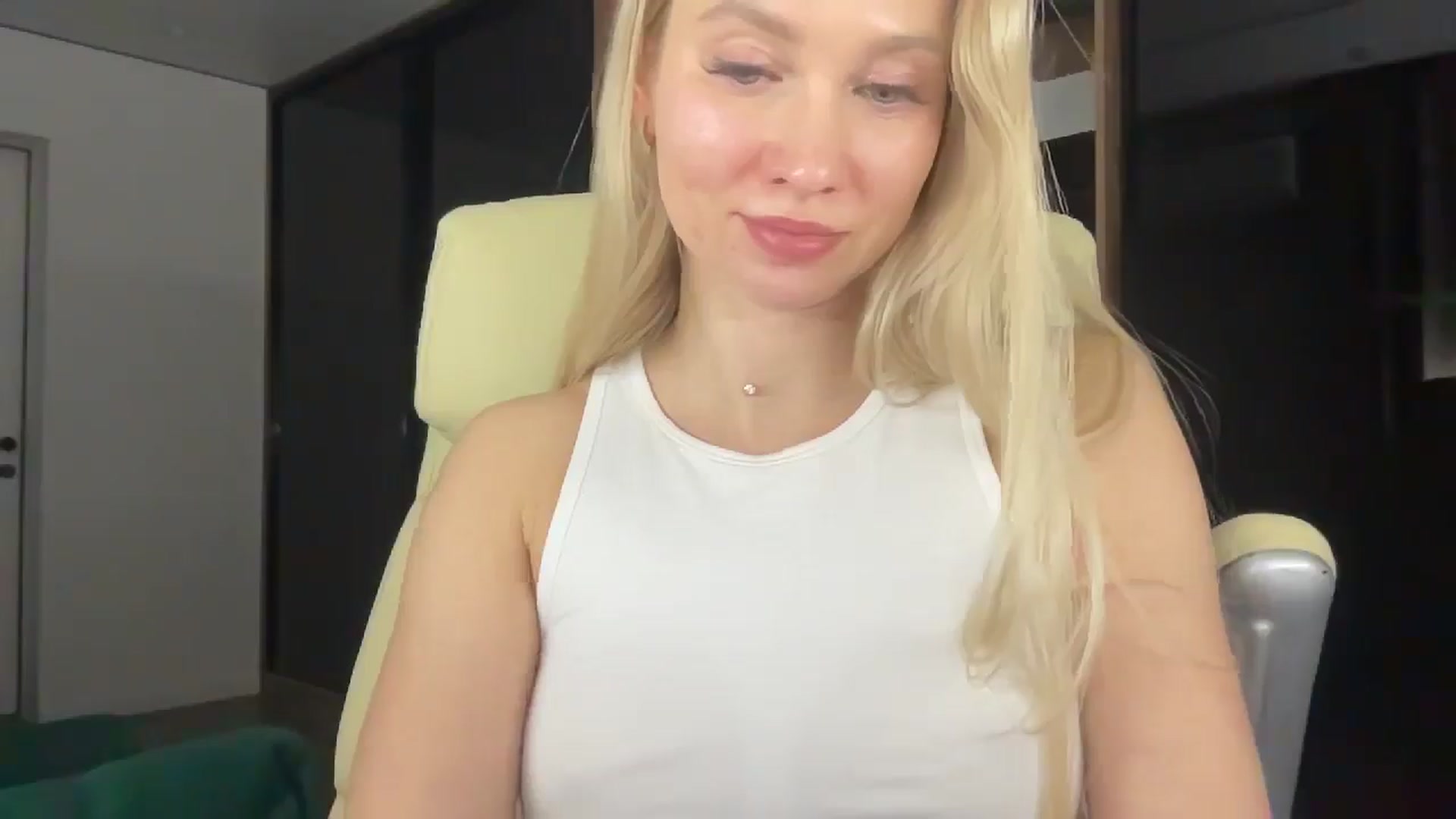 Gallery image thumbnail from Miss_Sylvia's myfreecams stream on, 02/14/2026, 19:48 image 5 of 20