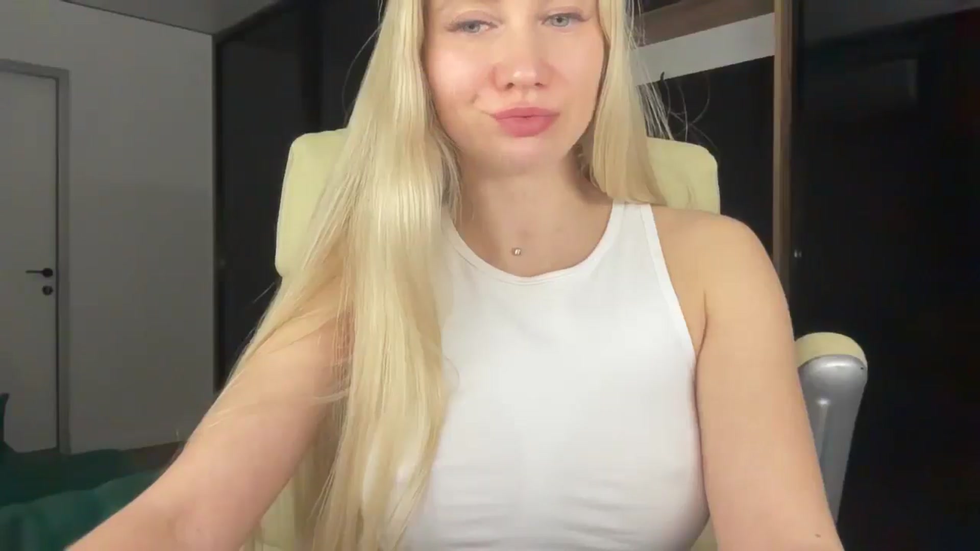 Gallery image thumbnail from Miss_Sylvia's myfreecams stream on, 02/14/2026, 21:31 image 6 of 20