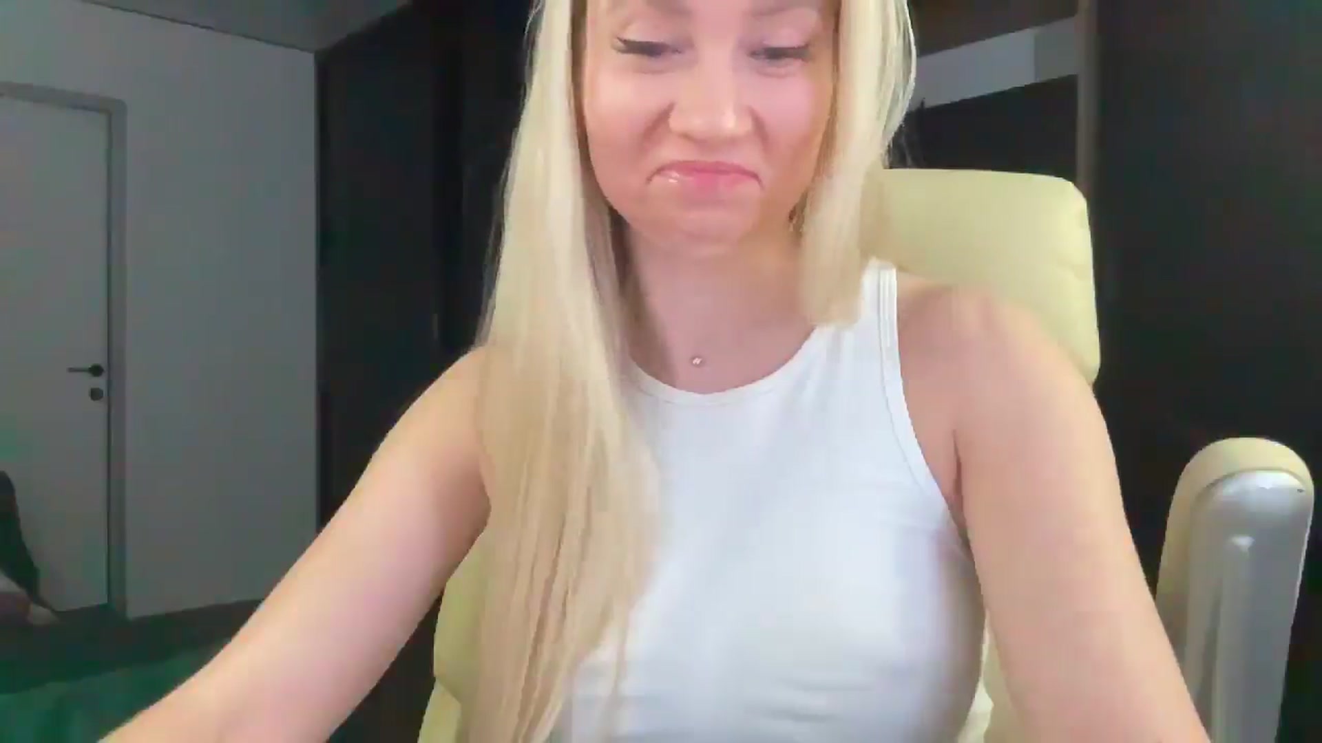 Gallery image thumbnail from Miss_Sylvia's myfreecams stream on, 02/17/2026, 19:02 image 4 of 20