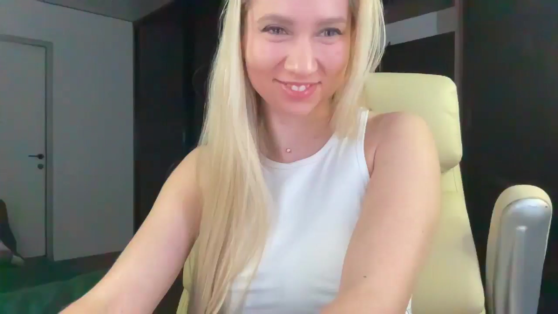 Gallery image thumbnail from Miss_Sylvia's myfreecams stream on, 02/17/2026, 19:02 image 3 of 20