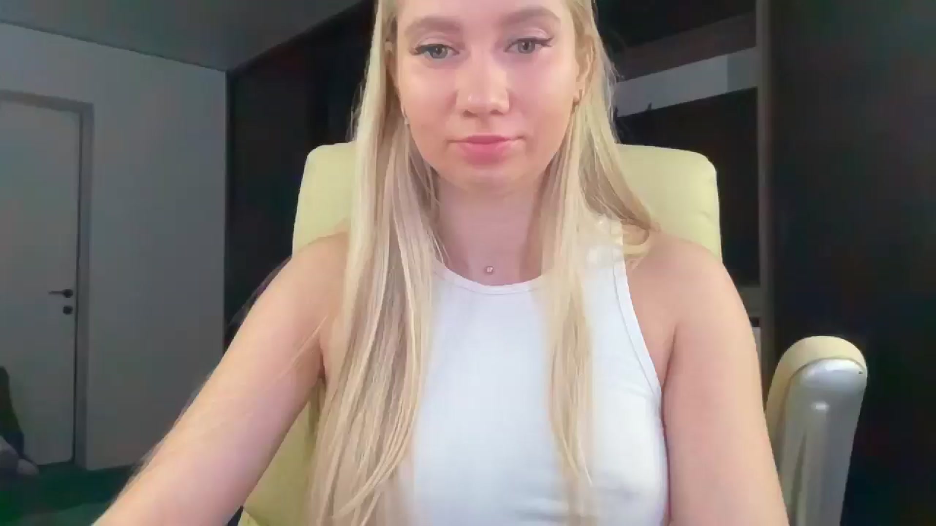Gallery image thumbnail from Miss_Sylvia's myfreecams stream on, 02/17/2026, 20:06 image 15 of 20
