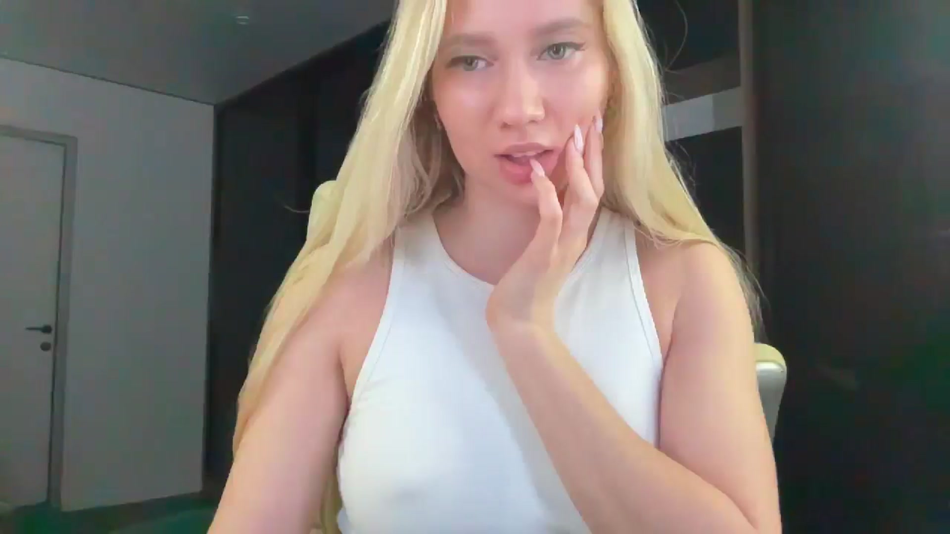 Gallery image thumbnail from Miss_Sylvia's myfreecams stream on, 02/17/2026, 20:36 image 20 of 20