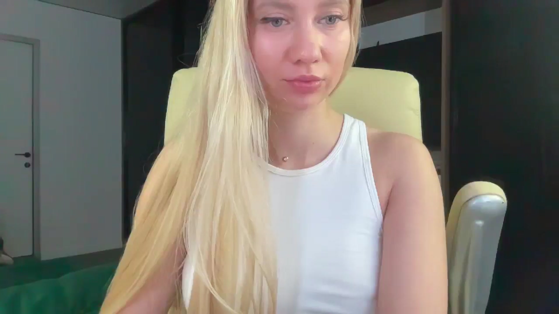 Gallery image thumbnail from Miss_Sylvia's myfreecams stream on, 02/17/2026, 20:36 image 4 of 20