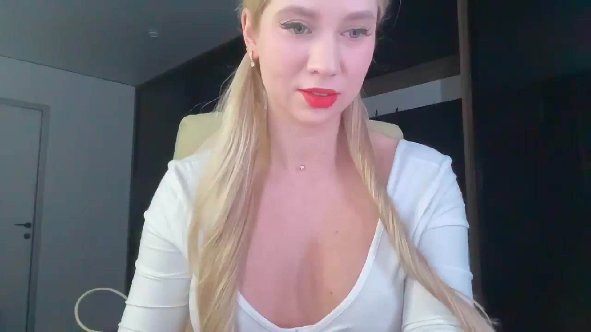 Gallery image thumbnail from Miss_Sylvia's myfreecams stream on, 02/18/2026, 18:48 image 18 of 20