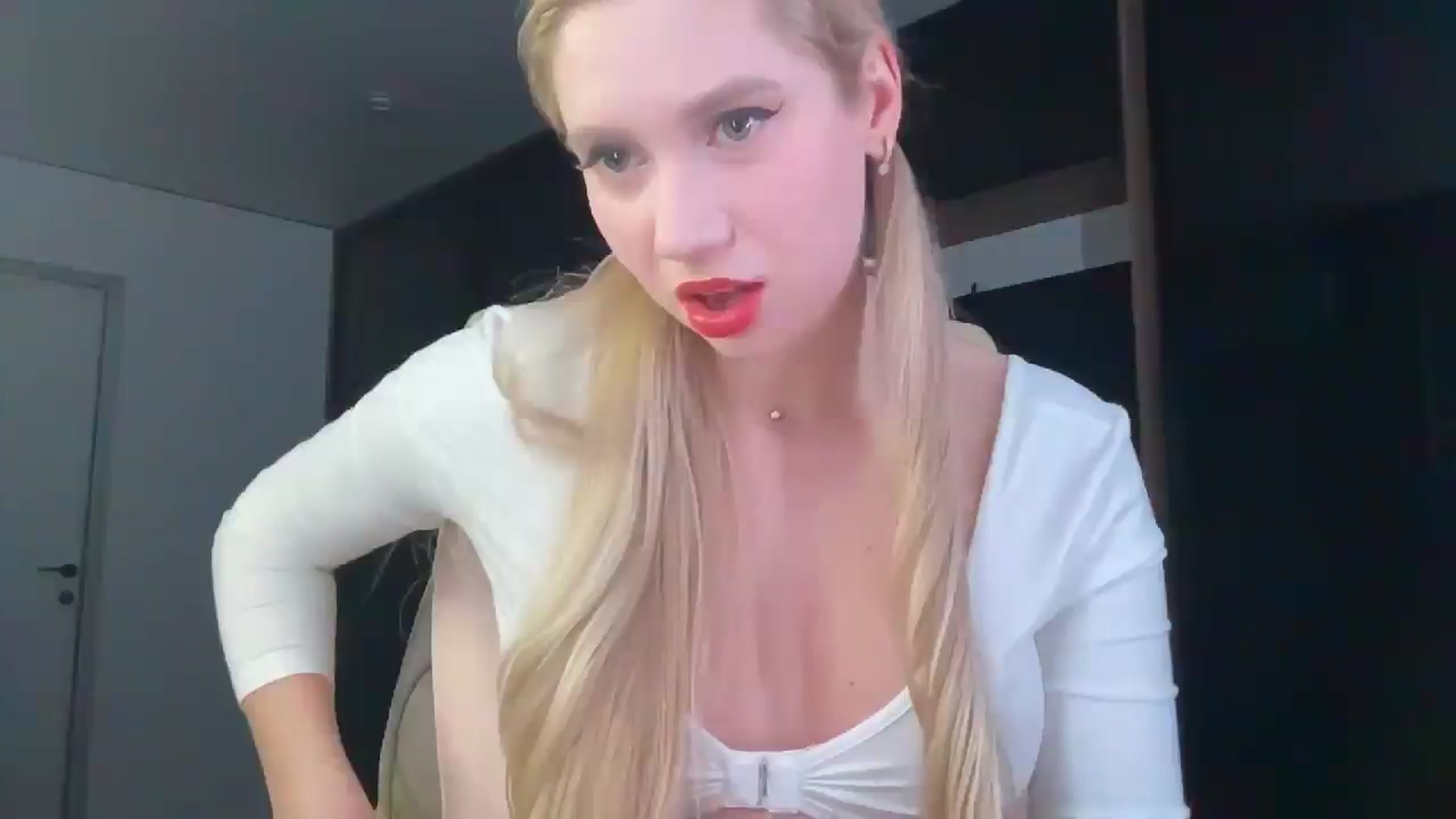 Gallery image thumbnail from Miss_Sylvia's myfreecams stream on, 02/18/2026, 18:48 image 5 of 20