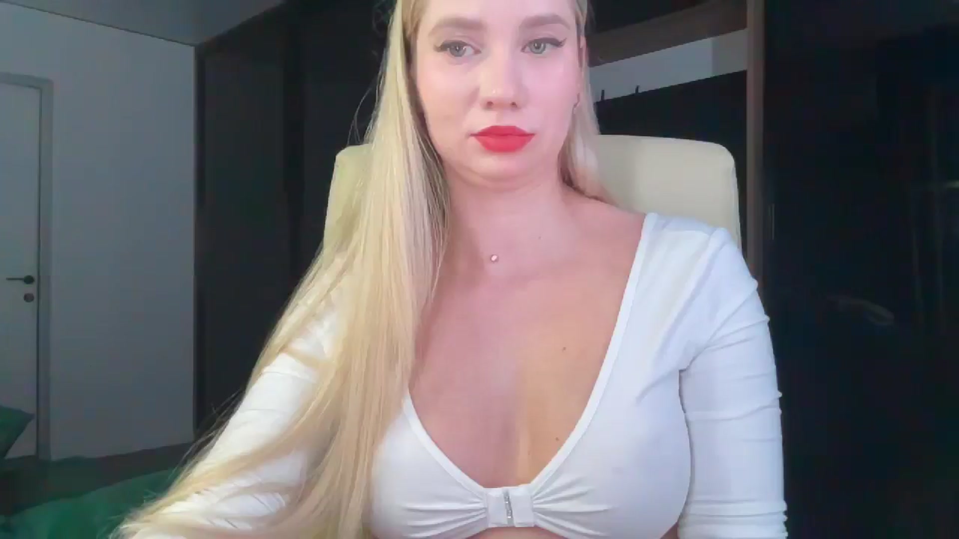 Gallery image thumbnail from Miss_Sylvia's myfreecams stream on, 02/18/2026, 21:56 image 13 of 20