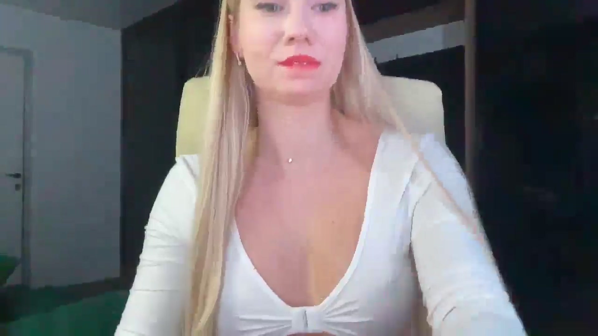 Gallery image thumbnail from Miss_Sylvia's myfreecams stream on, 02/18/2026, 21:56 image 17 of 20