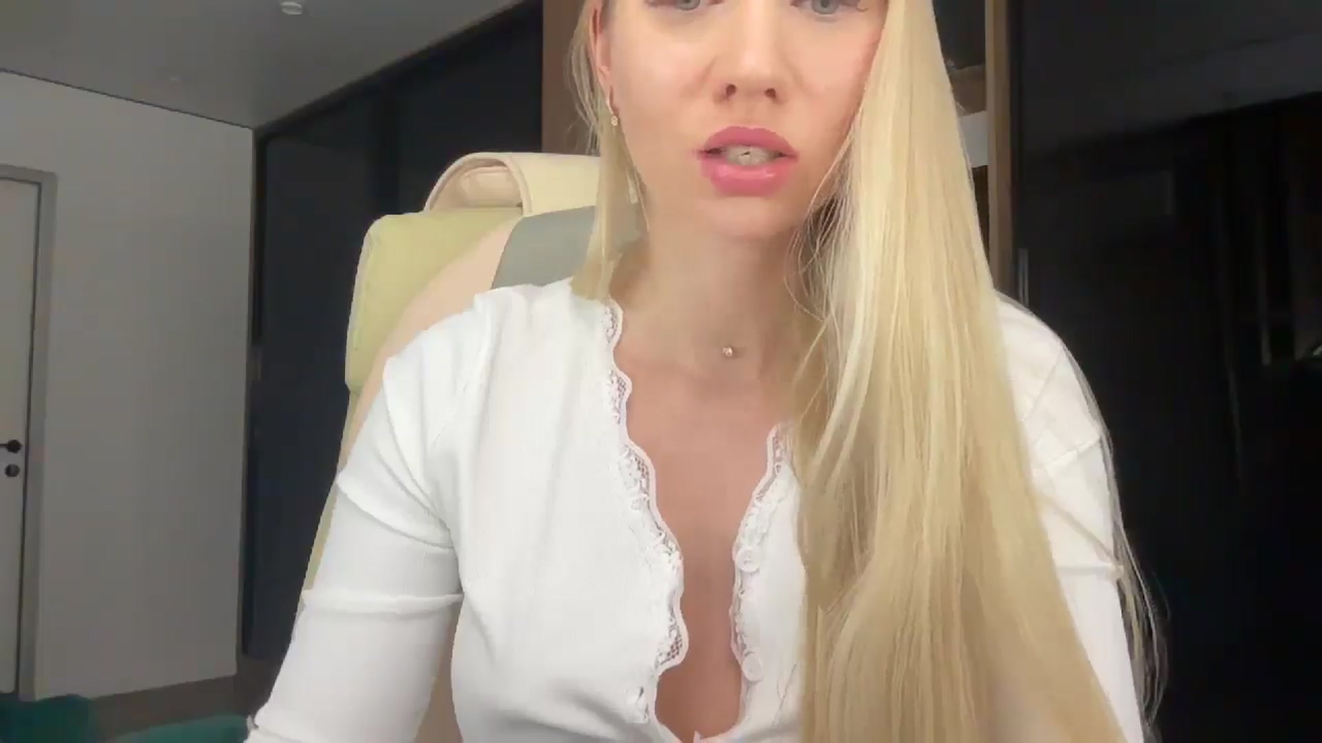 Gallery image thumbnail from Miss_Sylvia's myfreecams stream on, 02/20/2026, 18:48 image 19 of 20