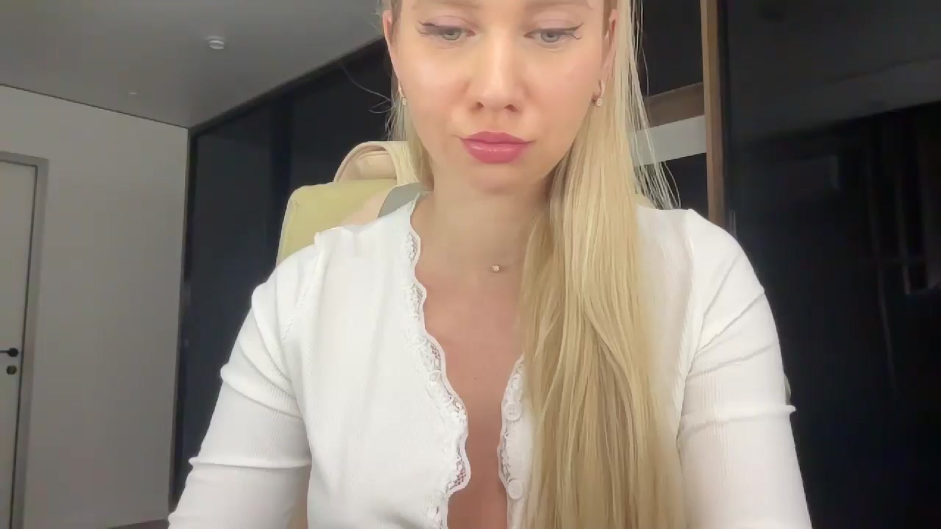 Gallery image thumbnail from Miss_Sylvia's myfreecams stream on, 02/20/2026, 18:48 image 11 of 20