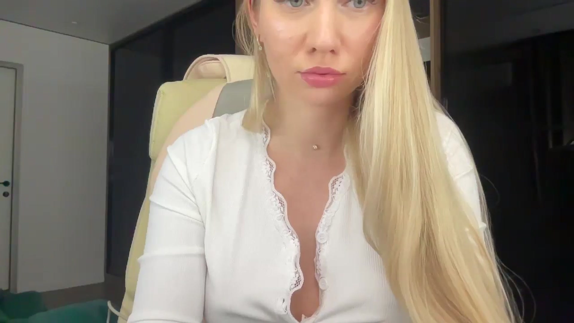 Gallery image thumbnail from Miss_Sylvia's myfreecams stream on, 02/20/2026, 18:48 image 20 of 20