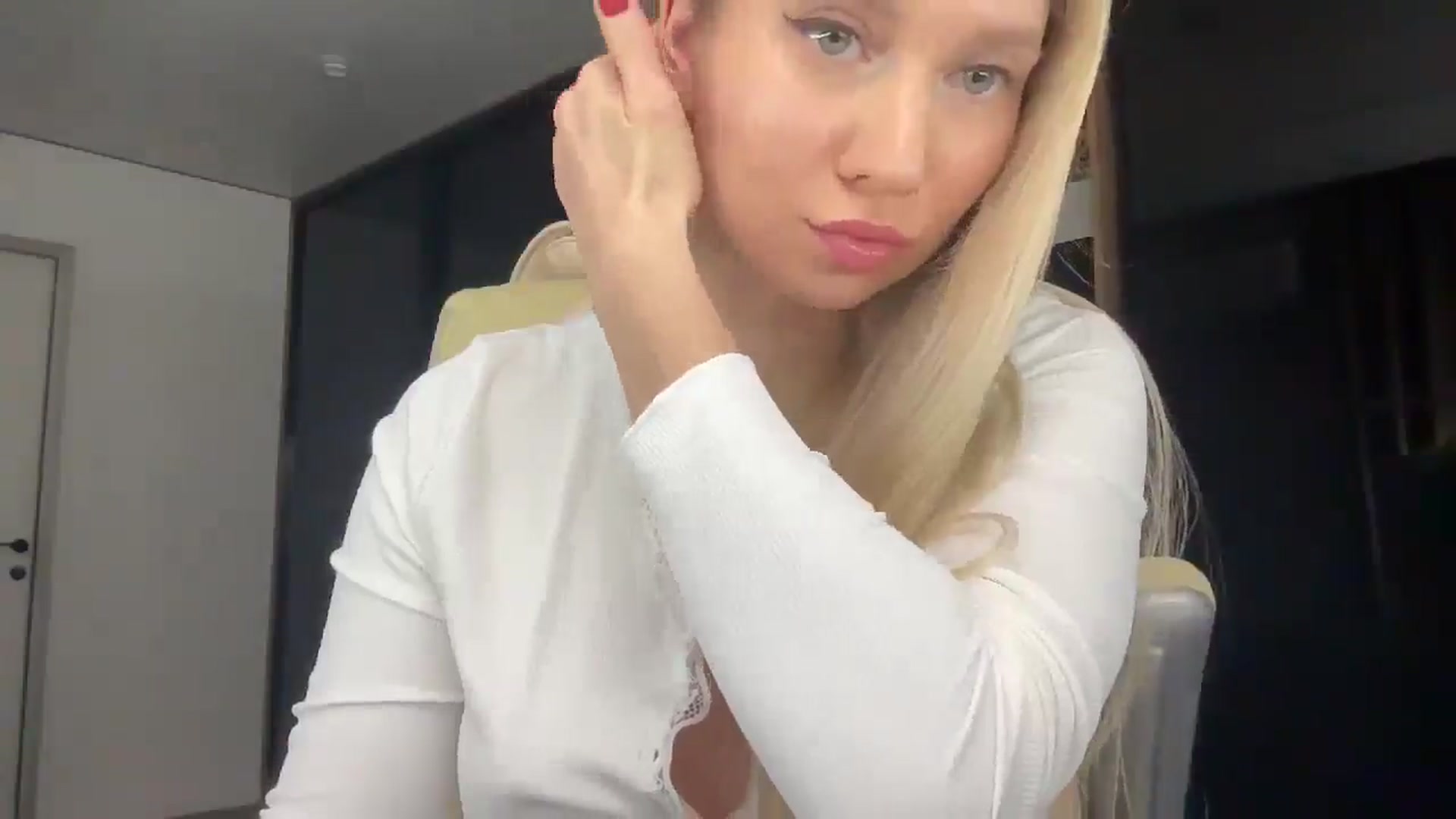Gallery image thumbnail from Miss_Sylvia's myfreecams stream on, 02/20/2026, 18:48 image 10 of 20