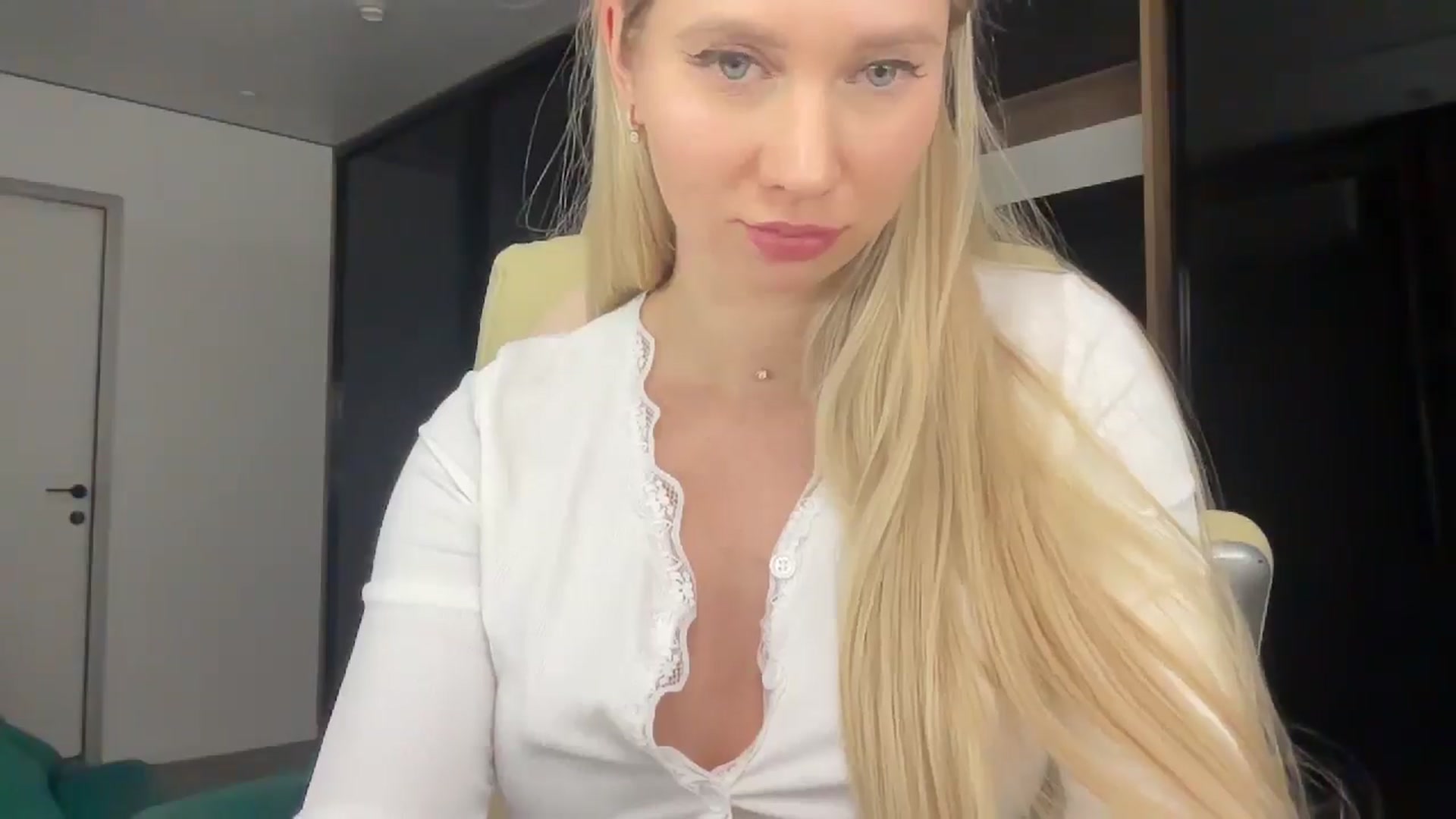 Gallery image thumbnail from Miss_Sylvia's myfreecams stream on, 02/20/2026, 19:13 image 4 of 20