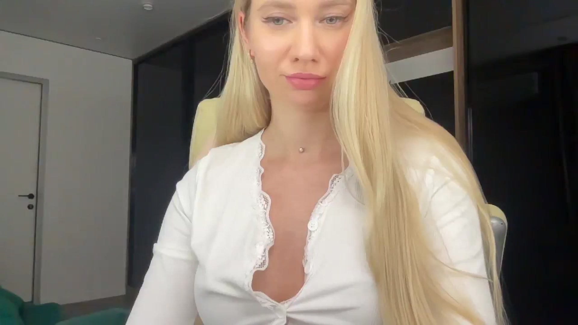 Gallery image thumbnail from Miss_Sylvia's myfreecams stream on, 02/20/2026, 19:13 image 15 of 20