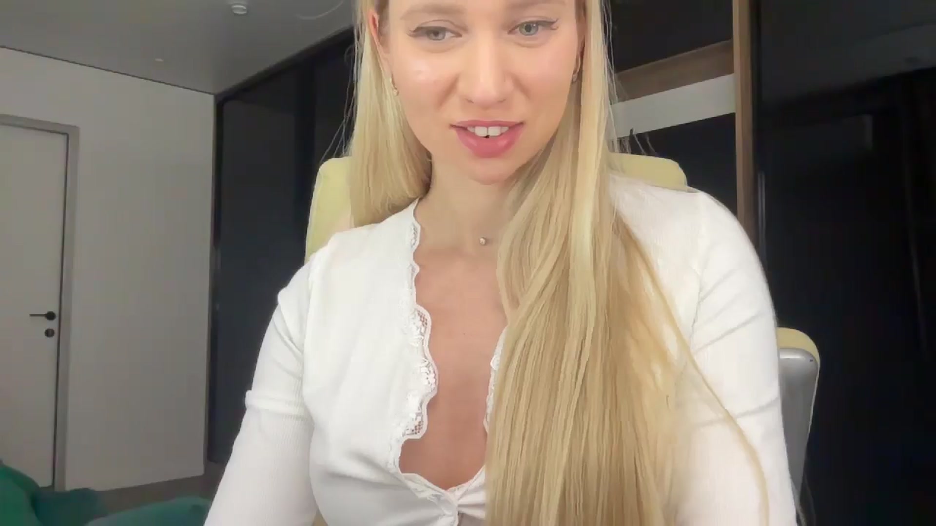 Gallery image thumbnail from Miss_Sylvia's myfreecams stream on, 02/20/2026, 19:13 image 12 of 20