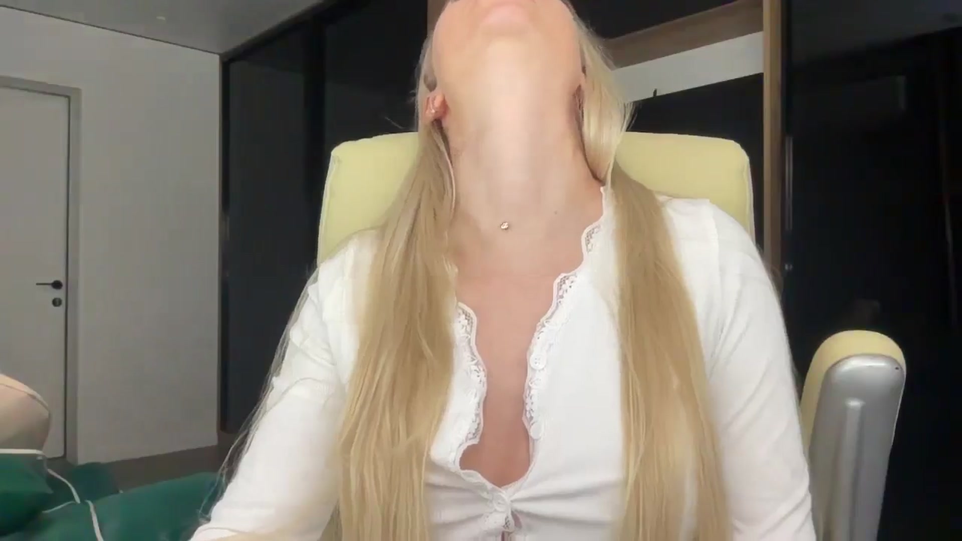 Gallery image thumbnail from Miss_Sylvia's myfreecams stream on, 02/20/2026, 20:24 image 8 of 20