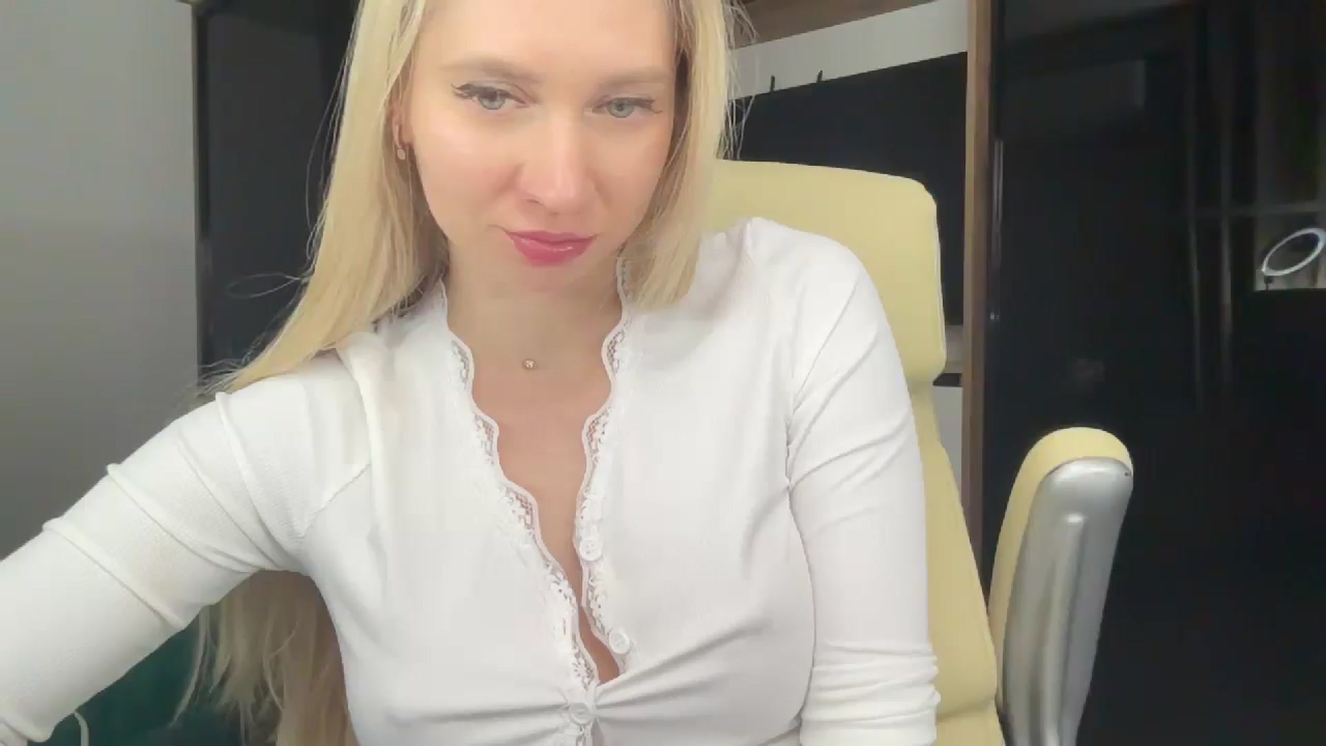 Gallery image thumbnail from Miss_Sylvia's myfreecams stream on, 02/20/2026, 22:19 image 8 of 20