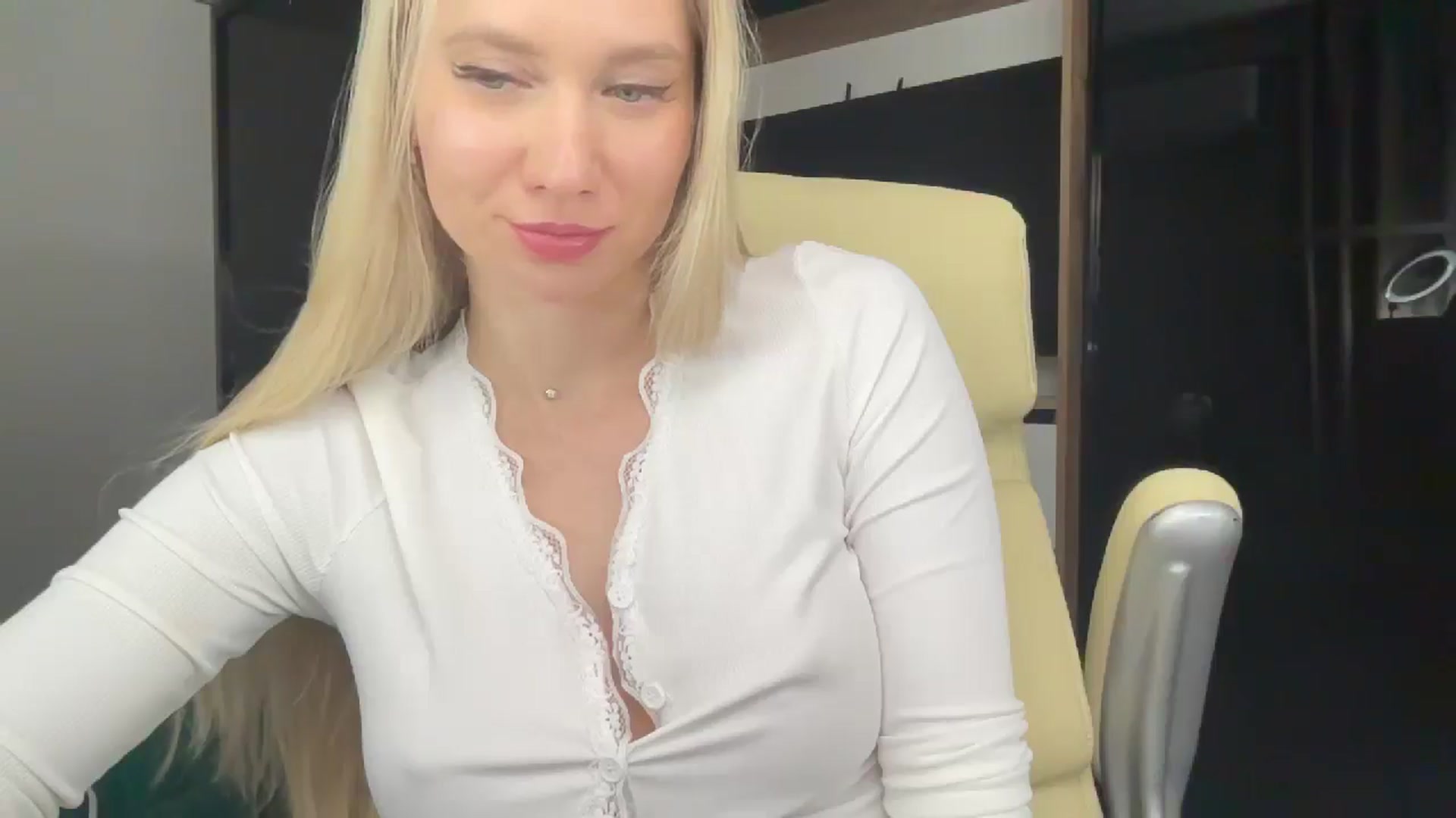 Gallery image thumbnail from Miss_Sylvia's myfreecams stream on, 02/20/2026, 22:19 image 10 of 20