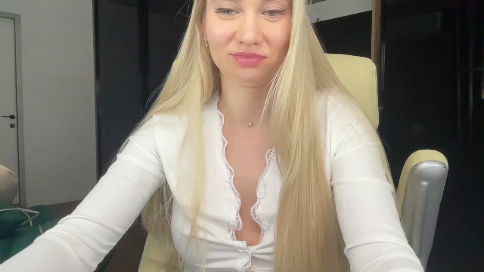 Gallery image thumbnail from Miss_Sylvia's myfreecams stream on, 02/20/2026, 22:47 image 19 of 20