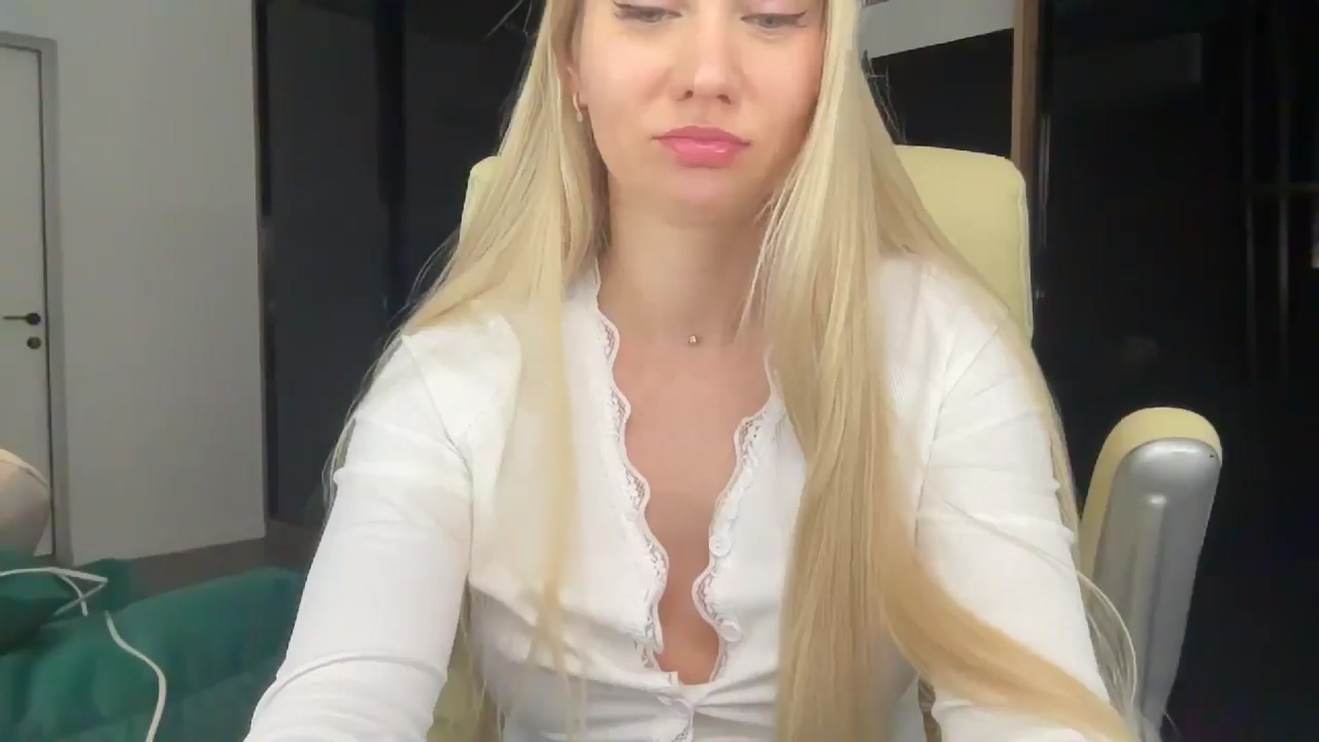 Gallery image thumbnail from Miss_Sylvia's myfreecams stream on, 02/20/2026, 22:47 image 16 of 20